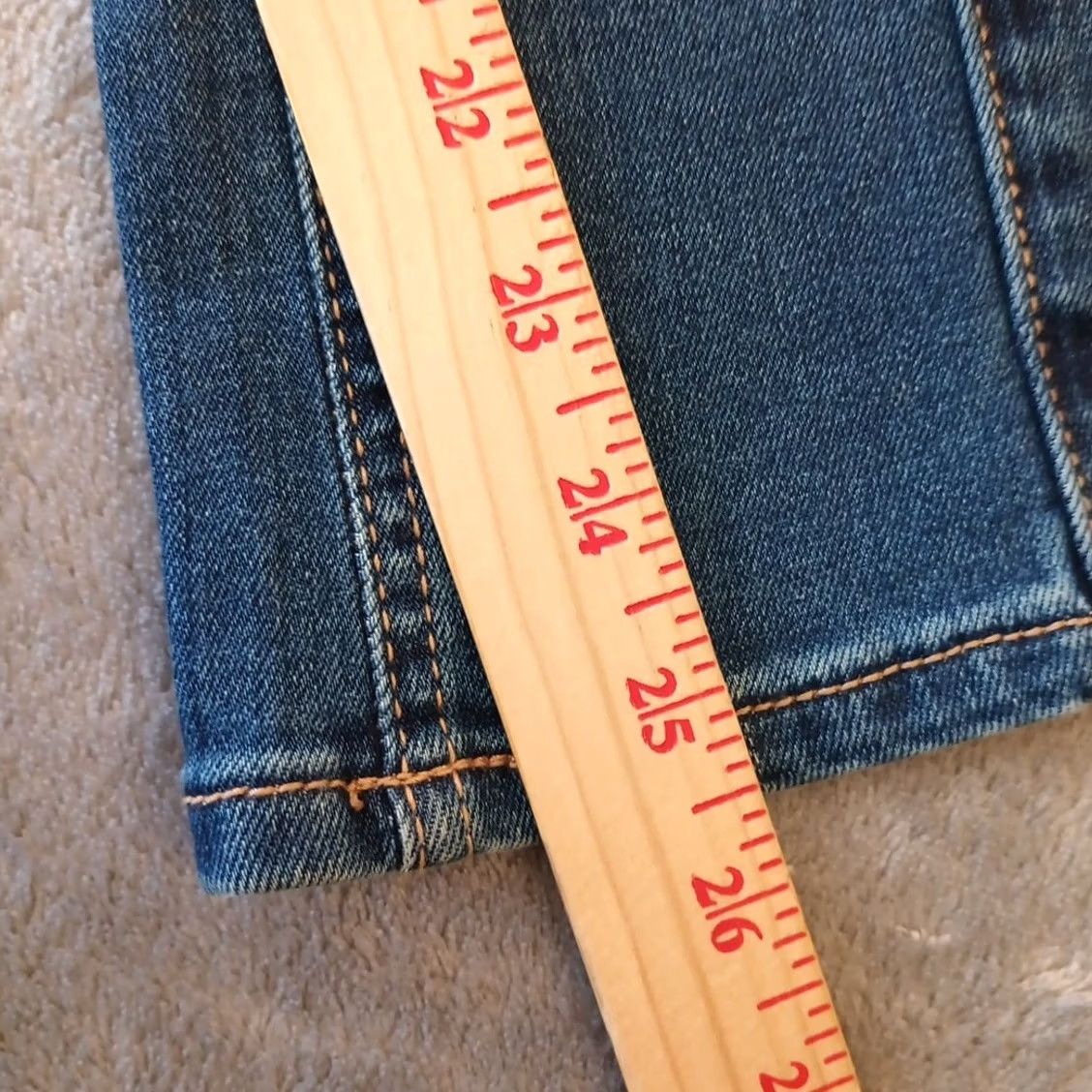 Vintage Pilcro Cropped Jeans Womens Size 28 Blue Side Zip 28x25.5 Denim Regular Rise Mid 8.5-10.5 Inseam 25.5 Inseam 25.5 Inseam Size 28" / US 6 / IT 42 - 6 Thumbnail