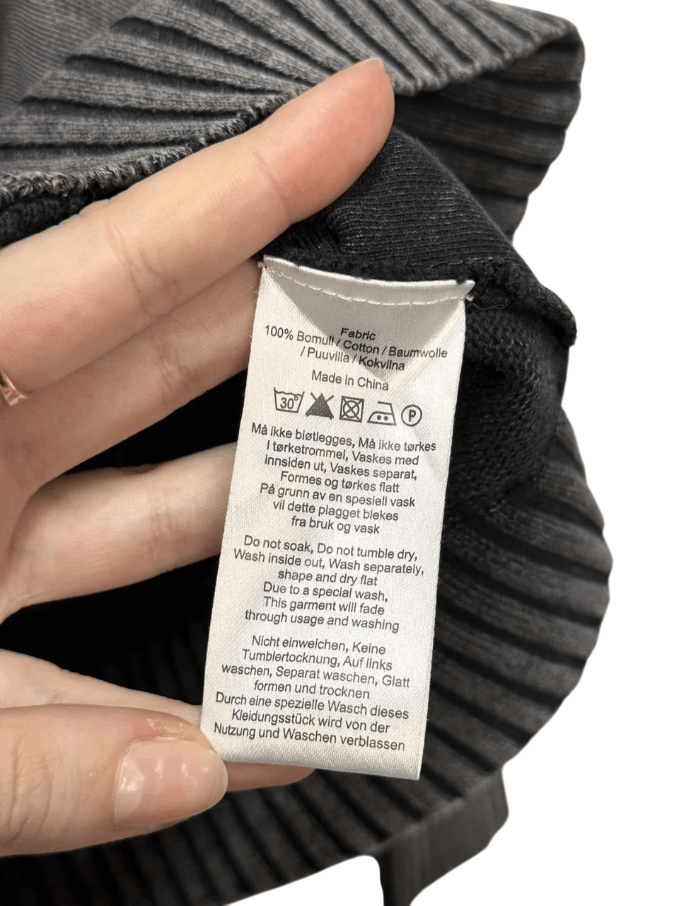 14th Addiction Margiela-Inspired Y2K Gothic Avantgarde Sweater Japan Size US L / EU 52-54 / 3 - 11 Thumbnail