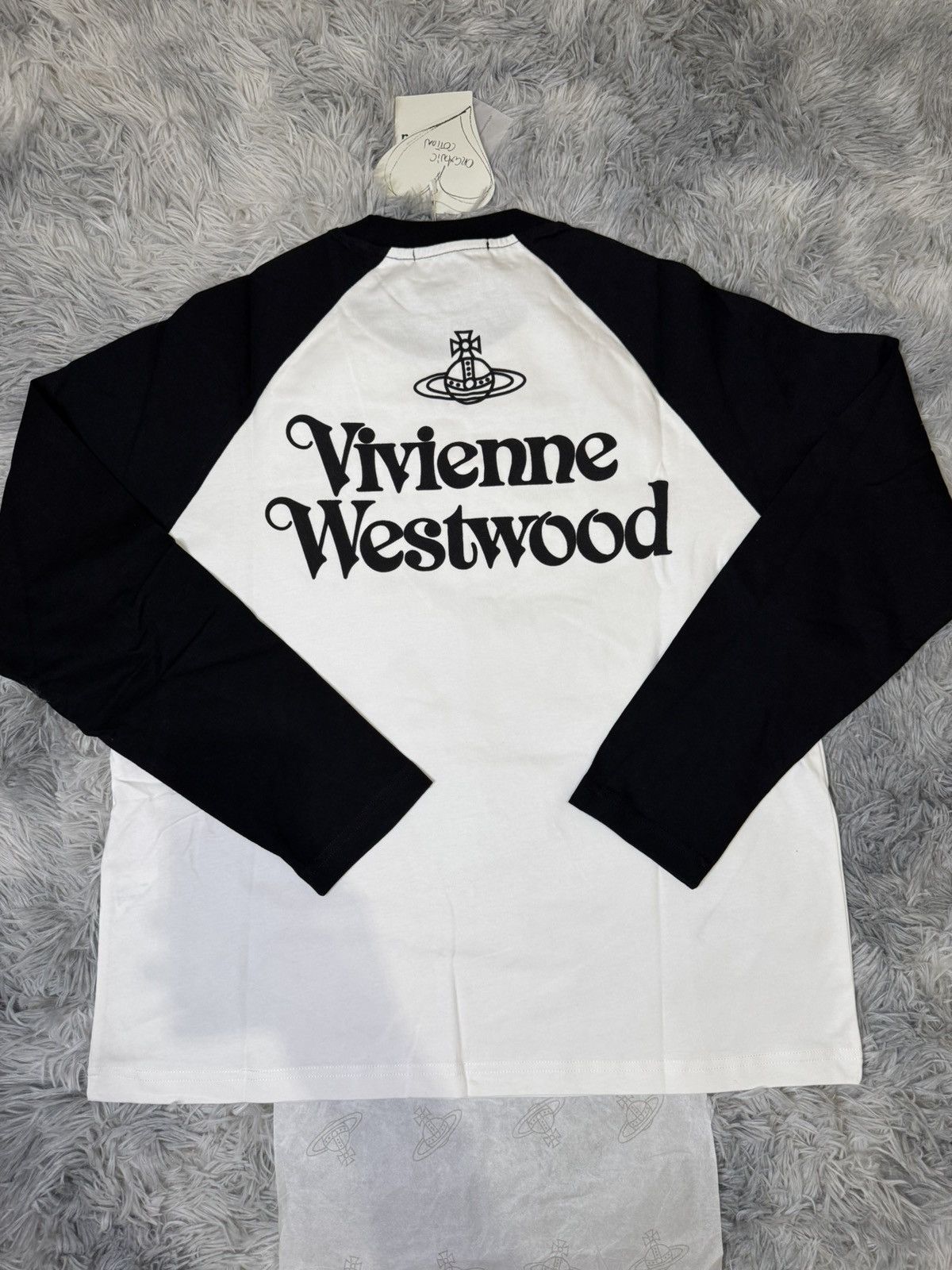 Vivienne Westwood Vivienne Westwood Longsleeve Size M / US 6-8 / IT 42-44 - 1 Thumbnail