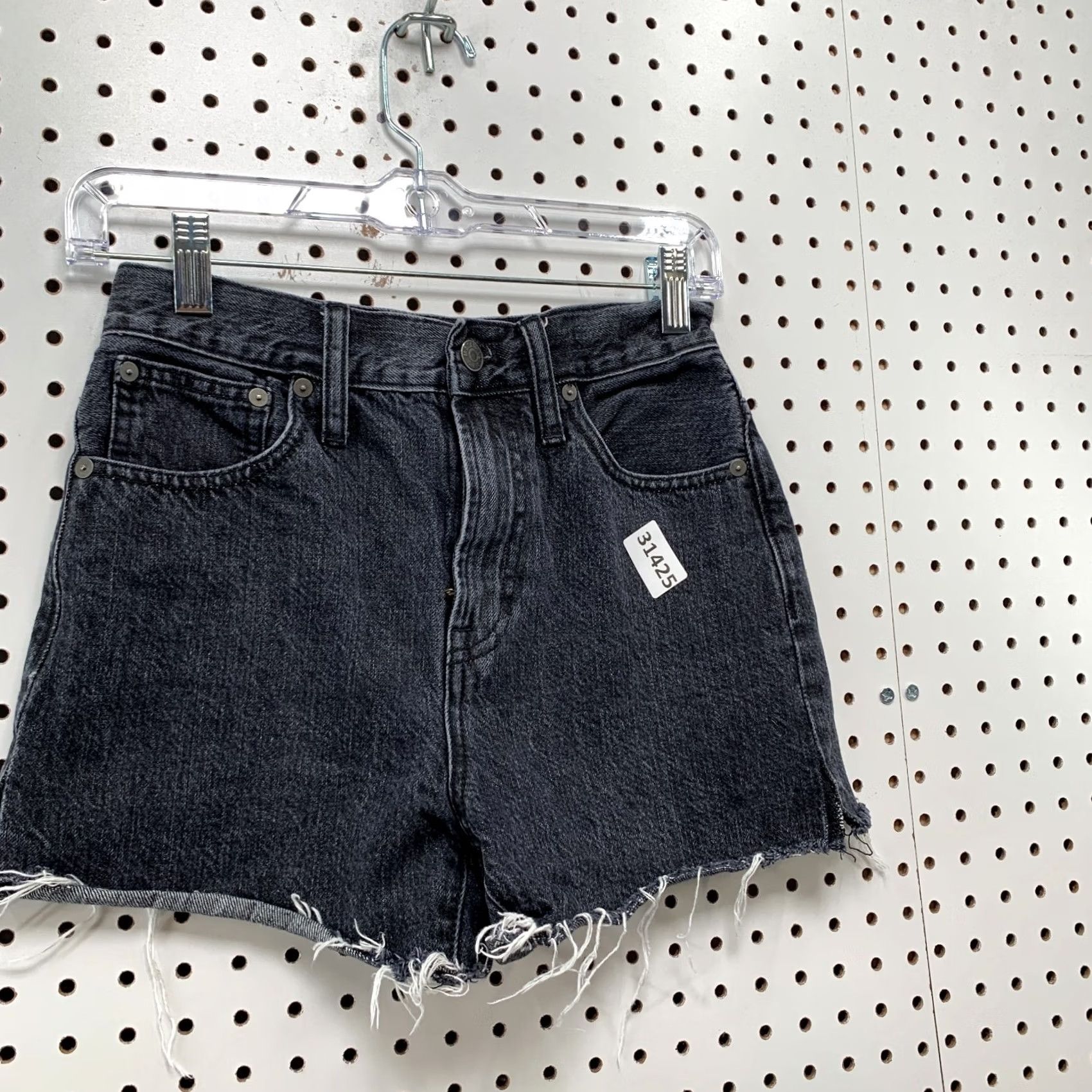 Madewell Madewell Black Denim Cut Off Perfect Jeans Shorts WOmens Size 23 Fits 24x3 Size 40" / US 18 - 2 Thumbnail