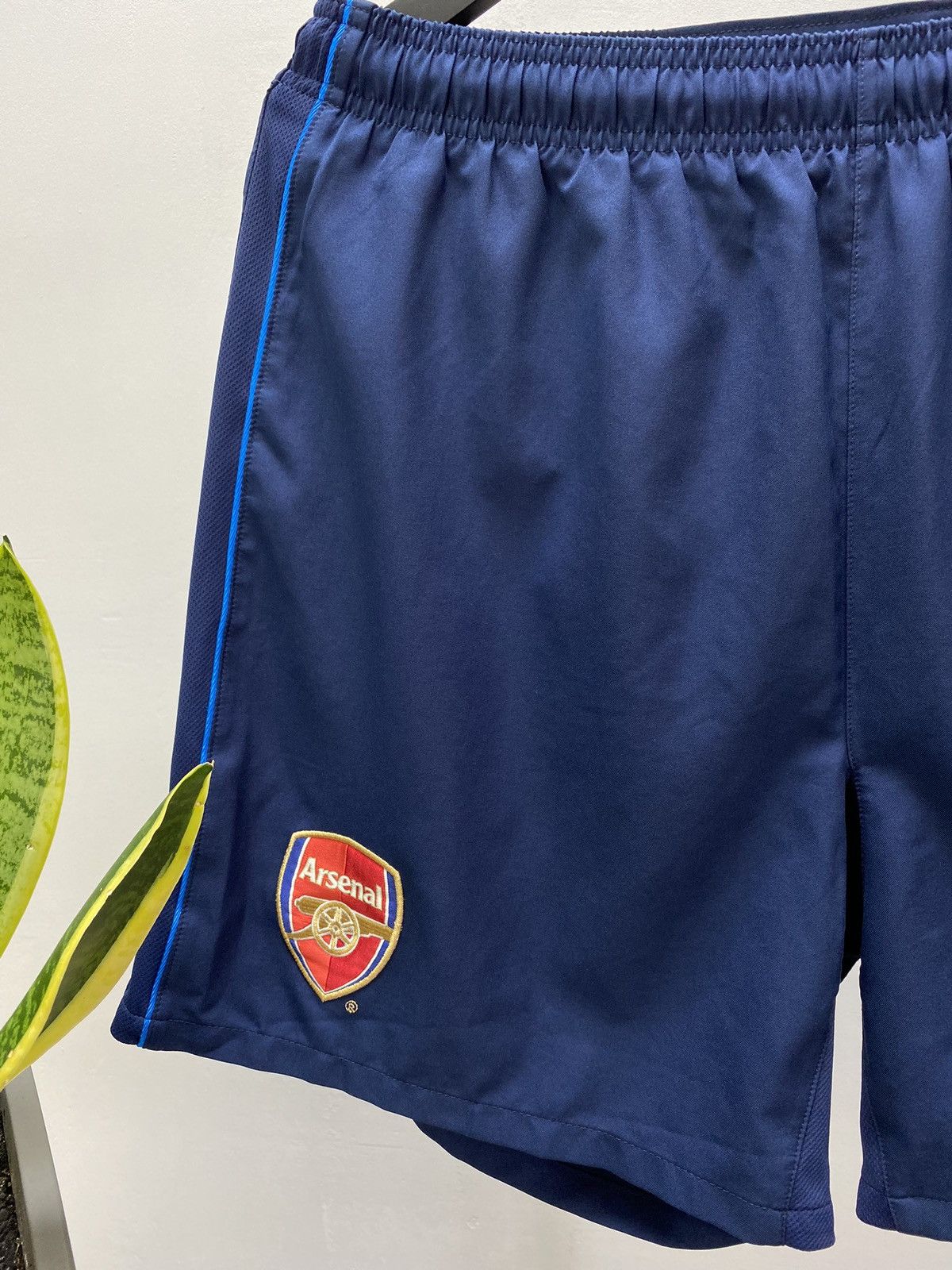 Nike × Vintage Nike Arsenal 2009 2010 Soccer Shorts Football Size US 32 / EU 48 - 6 Thumbnail