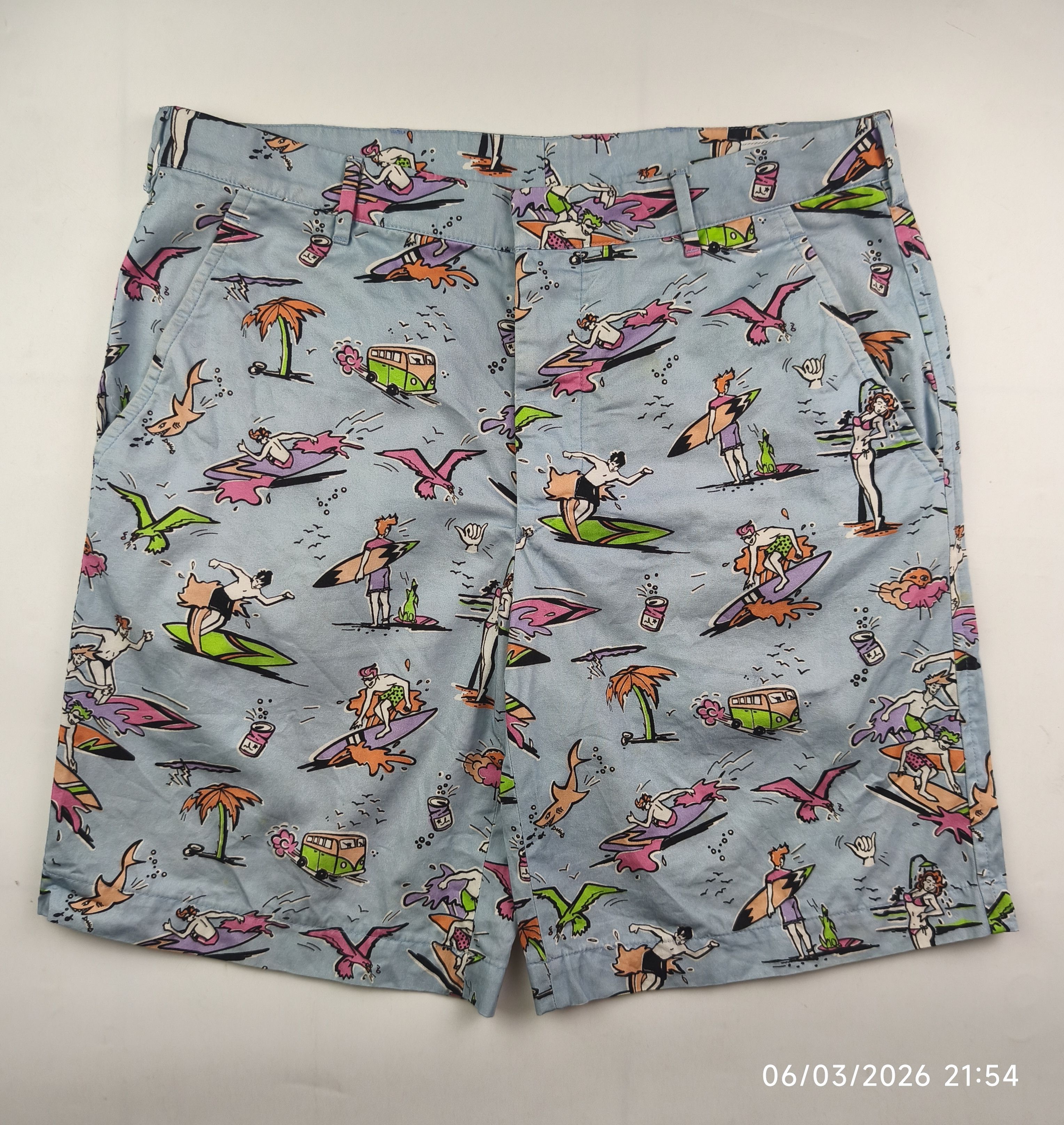 Prada Prada S/S 12 - surf print short Size US 33 - 1 Thumbnail