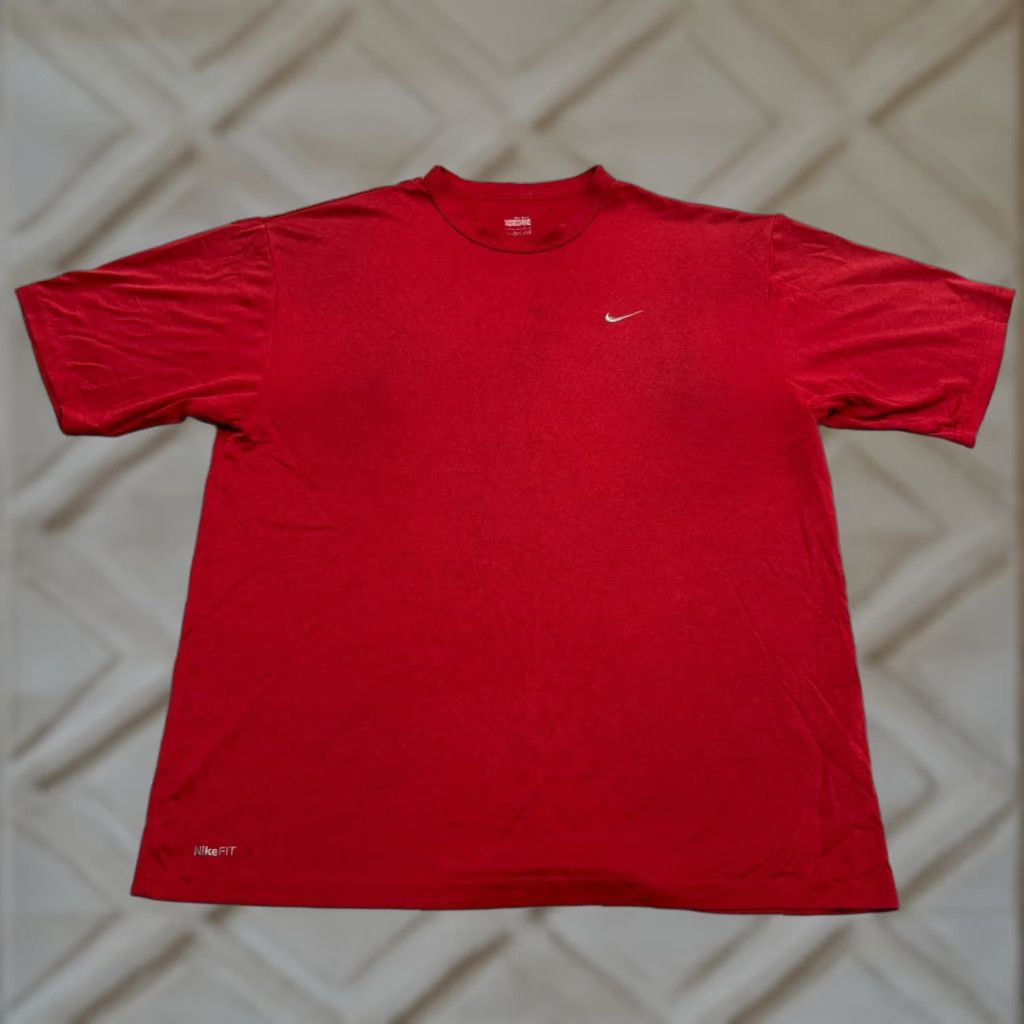 Nike VINTAGE Nike Fit T-Shirt Mens L Red Crew Neck Nike Fit Basic Casual Activewear 90s Sports Athleisure Shirt Short Sleeve Traditional Logo Solid Size US L / EU 52-54 / 3 - 1 Thumbnail