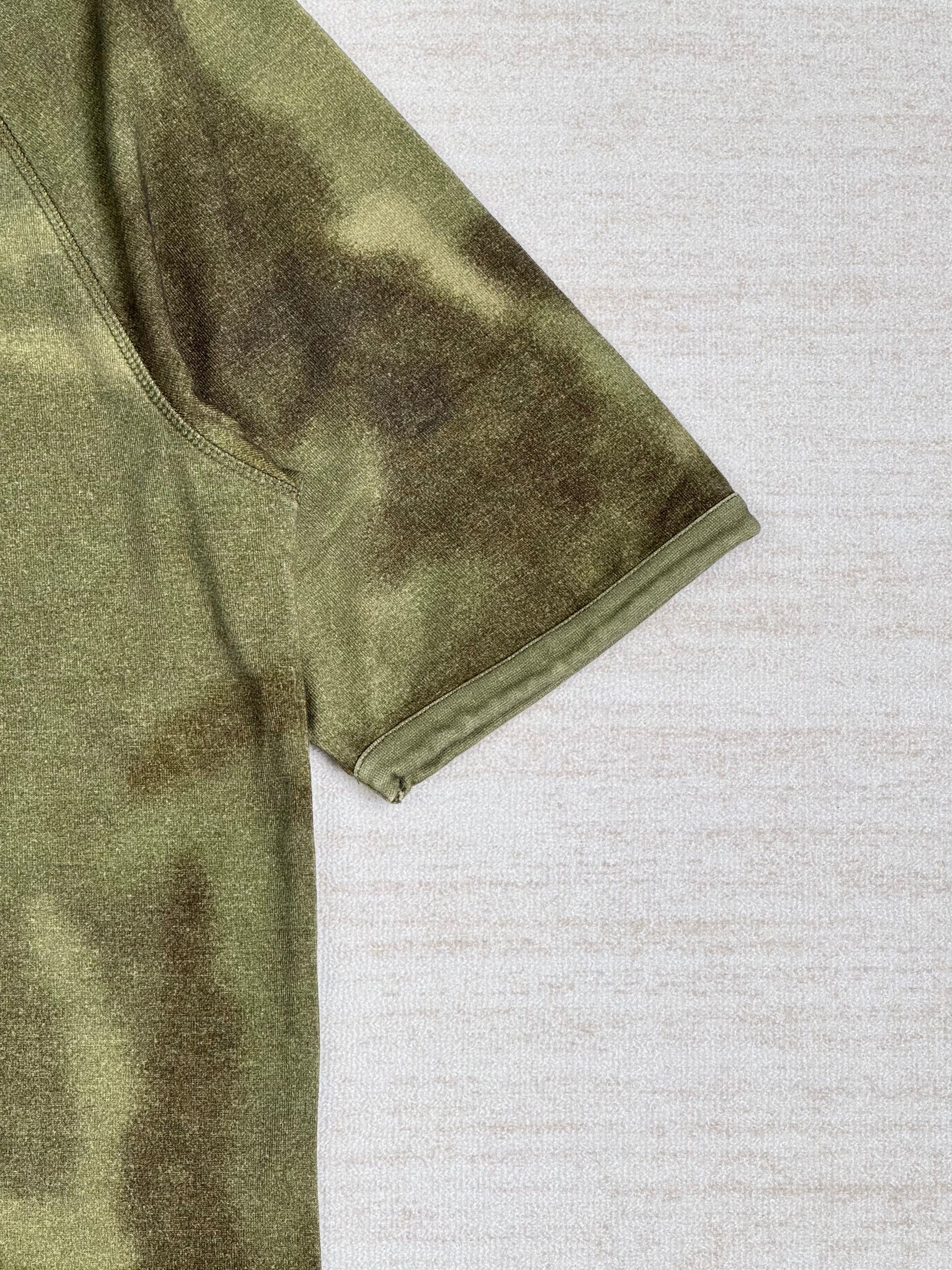 Yeezy New with Tag* Yeezy Season 3 Heavyweight Camo Tee 2016 Size US S / EU 44-46 / 1 - 3 Thumbnail