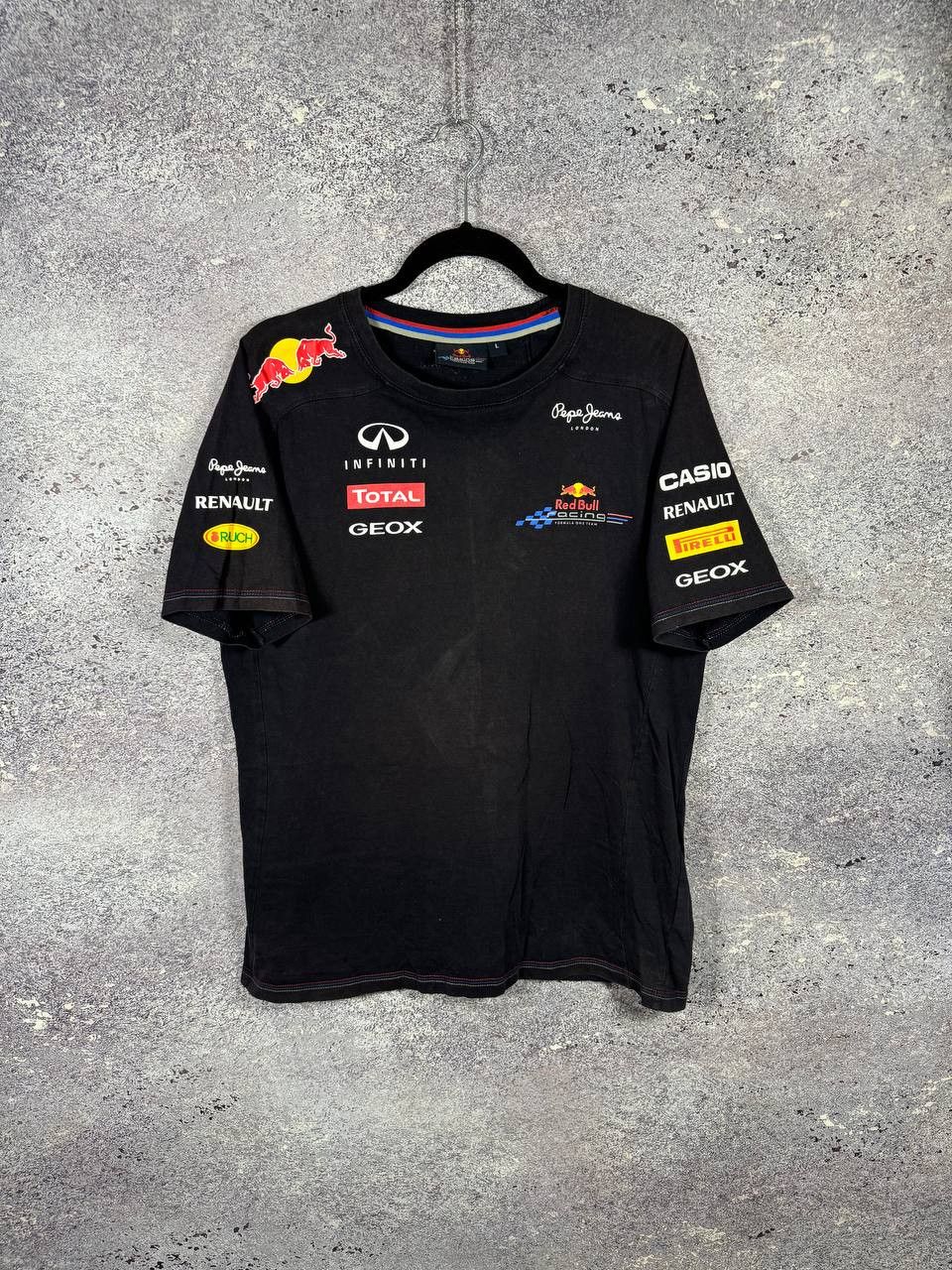 Formula 1 × Pepe Jeans × Red Bull Infiniti Geox Red Bull Formula 1 Team Pepe Jeans Racing L sz Size US L / EU 52-54 / 3 - 1 Thumbnail