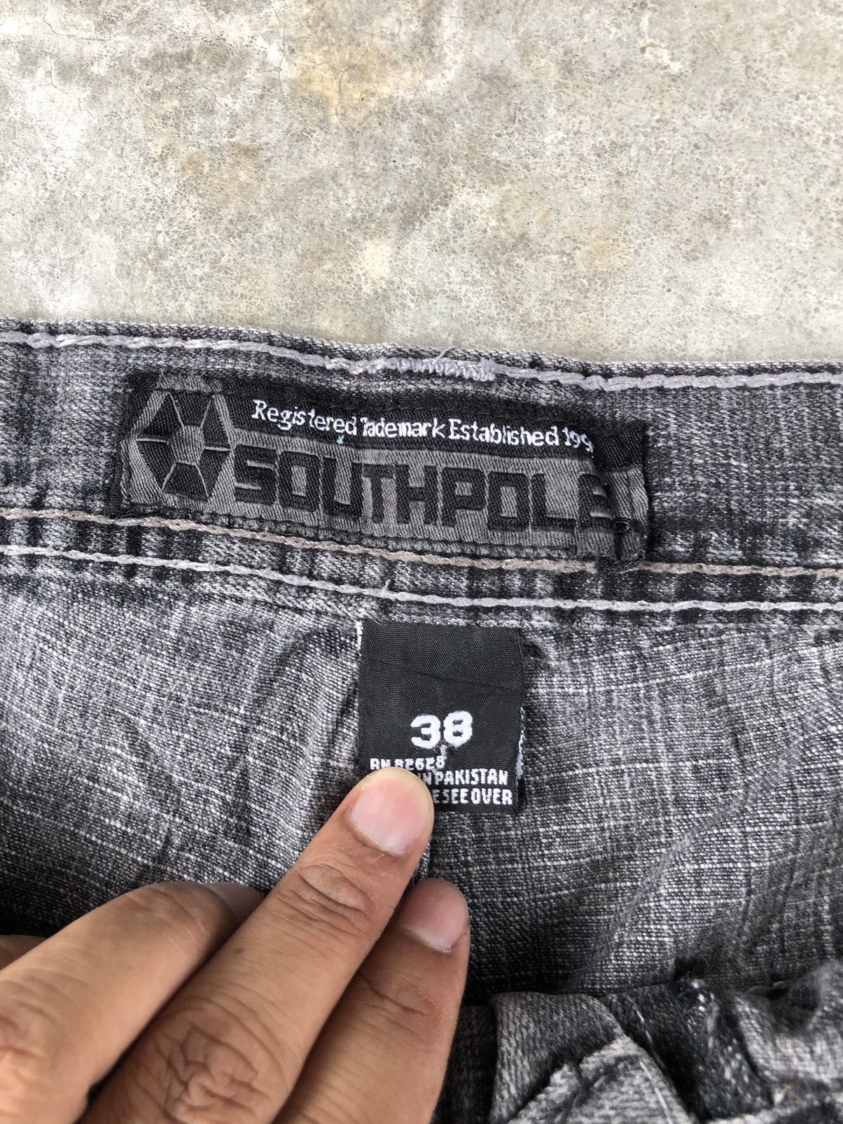 Southpole Southpole Baggy Jeans hip hop Distressed Jeans Size US 36 / EU 52 - 19 Thumbnail