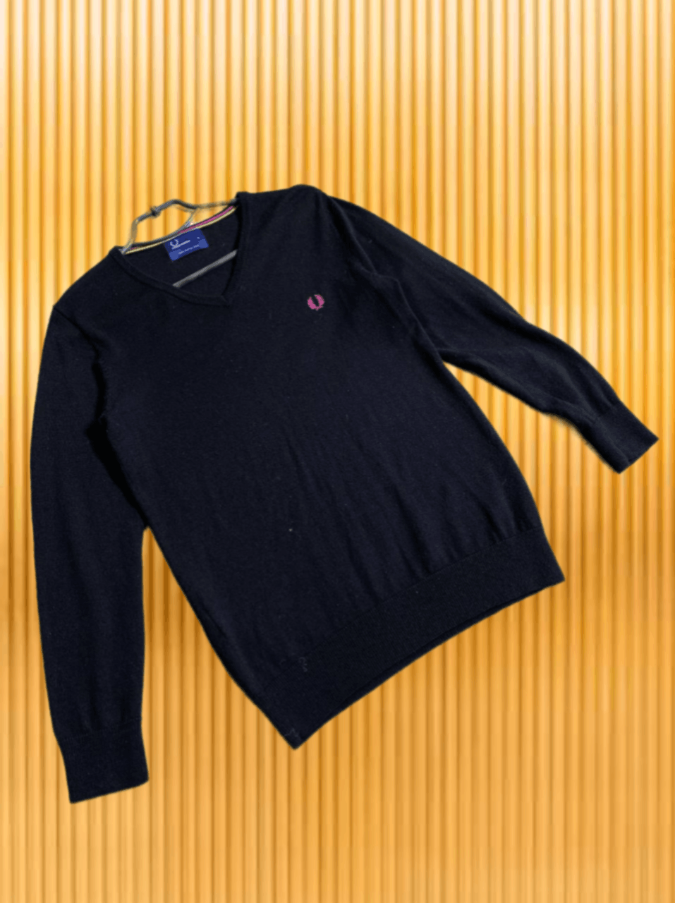 Fred Perry Vintage Fred Perry Sweatshirt Pullover Logo 90s Y2K Size US S / EU 44-46 / 1 - 1 Thumbnail