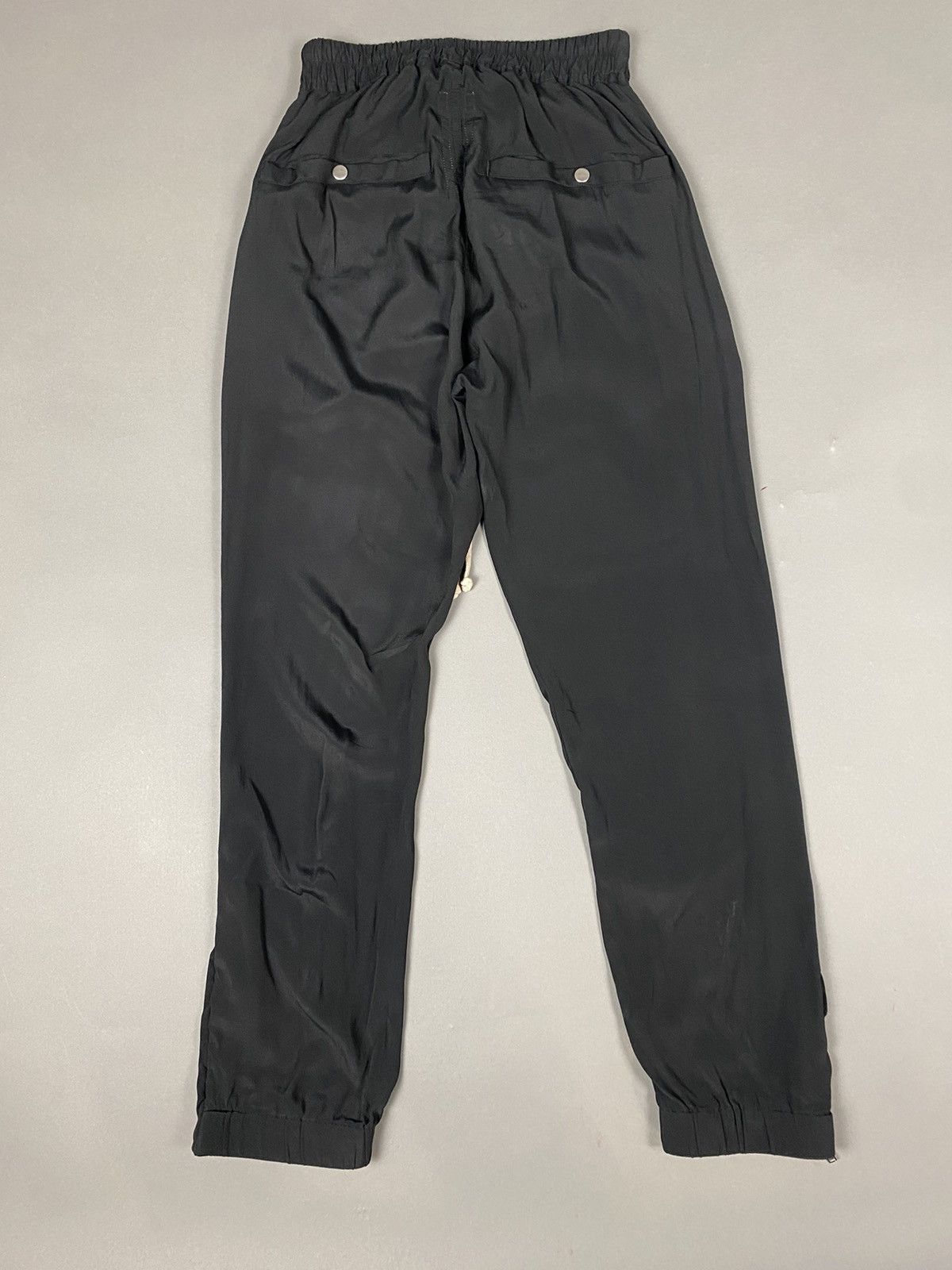 Rick Owens Rick owens jogger sweatpants Larry fw19 Size US 30 / EU 46 - 2 Thumbnail