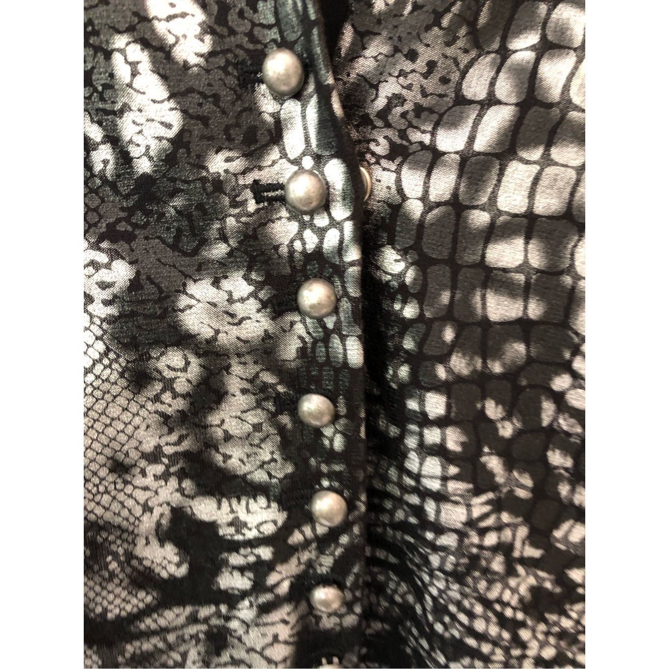 Chicos Chico’s Women’s Silver and Black Alligator Skin Design Snap Size XL / US 12-14 / IT 48-50 - 4 Thumbnail