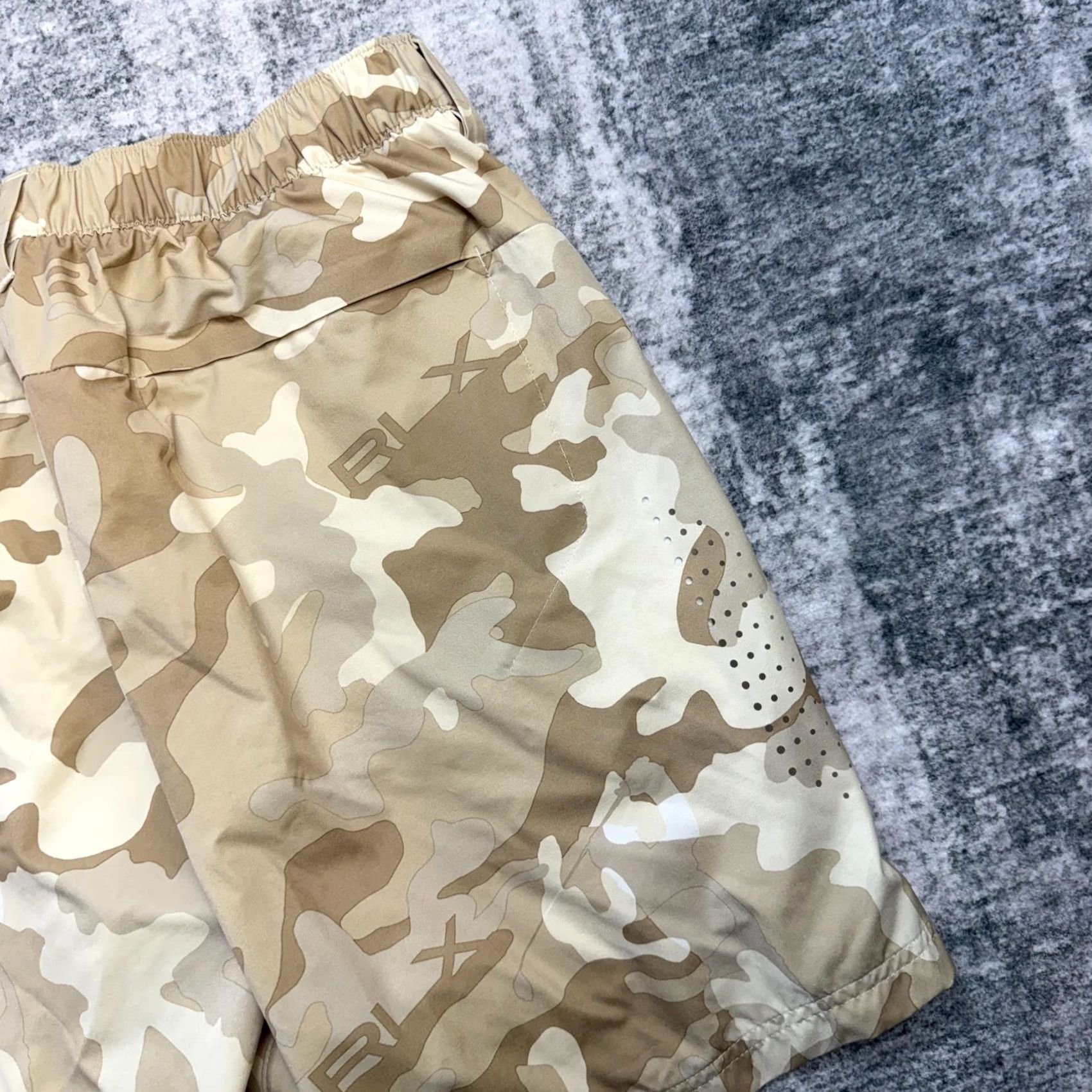 RLX Ralph Lauren RLX Ralph Lauren Short Mens Medium Beige Camo Golfer Athletic Golf Shorts Size US 31 - 7 Thumbnail