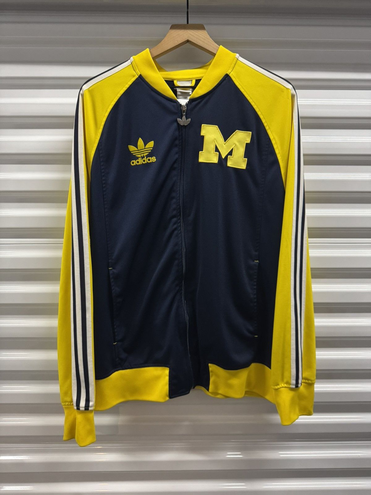 Adidas Vintage Adidas Michigan College Track Jacket Size US L / EU 52-54 / 3 - 2 Thumbnail