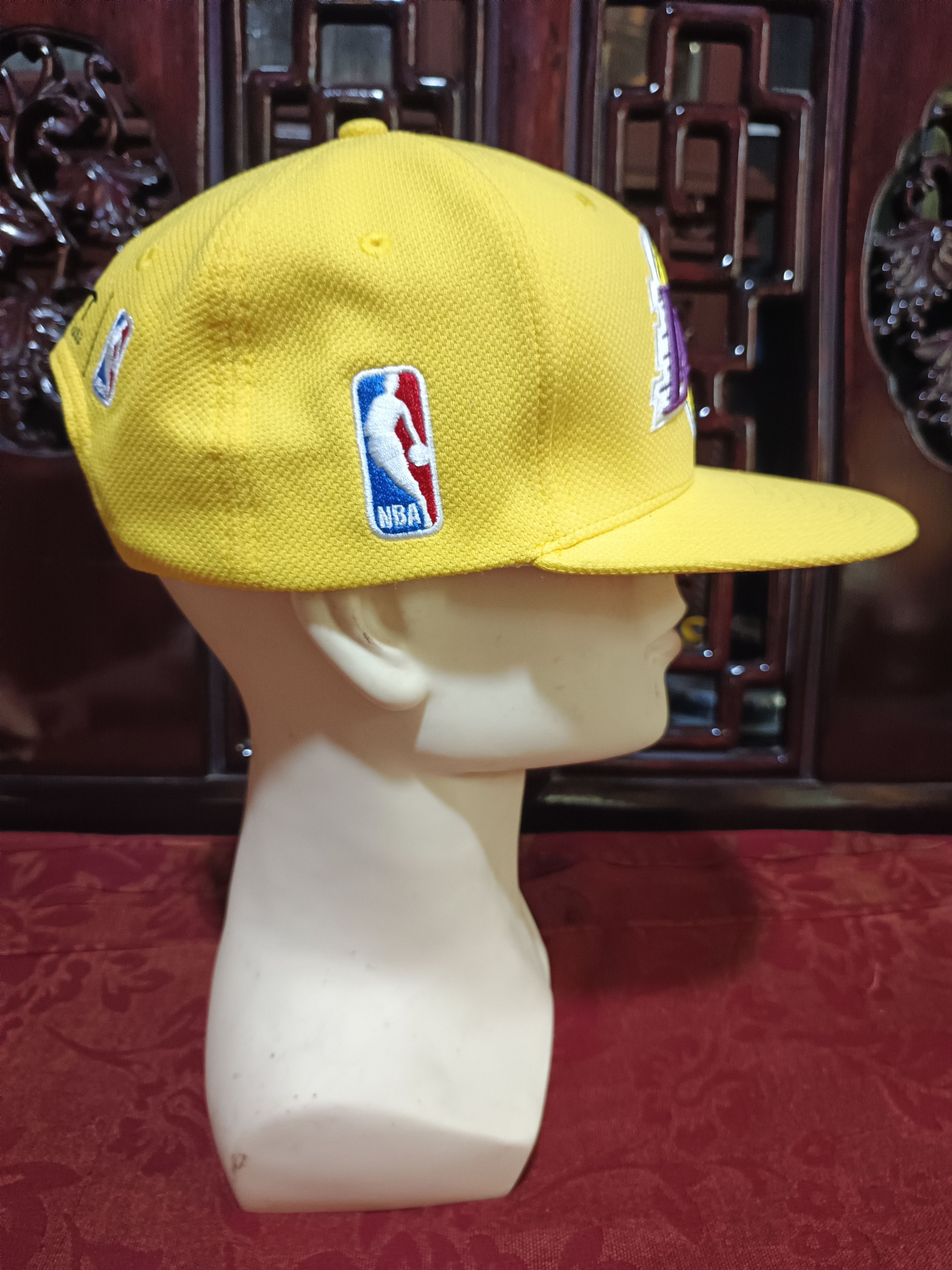 NBA VINTAGE LOS ANGELES LAKERS TRUCKER SNAPBACK HAT Size 38 - 4 Thumbnail