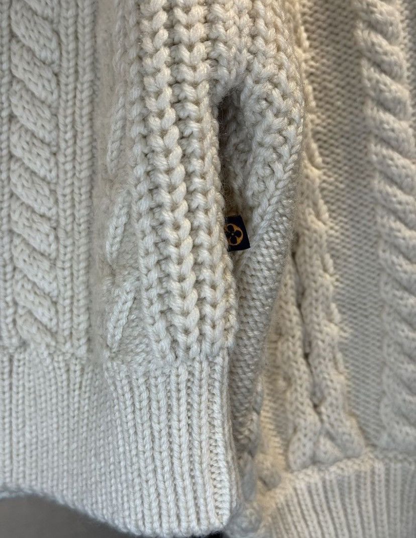 Louis Vuitton Louis Vuitton Detail Sweater Women Size S / US 4 / IT 40 - 2 Thumbnail
