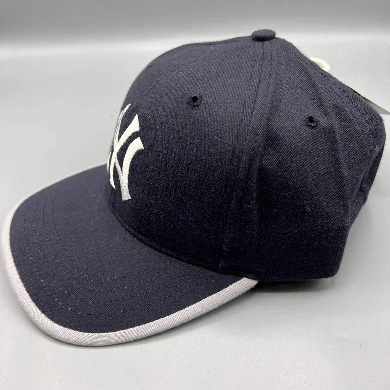Twins Enterprise Inc. × Vintage New York Yankees Hat Men Twins Enterprise MLB Strap Back Cap Size ONE SIZE - 7 Thumbnail