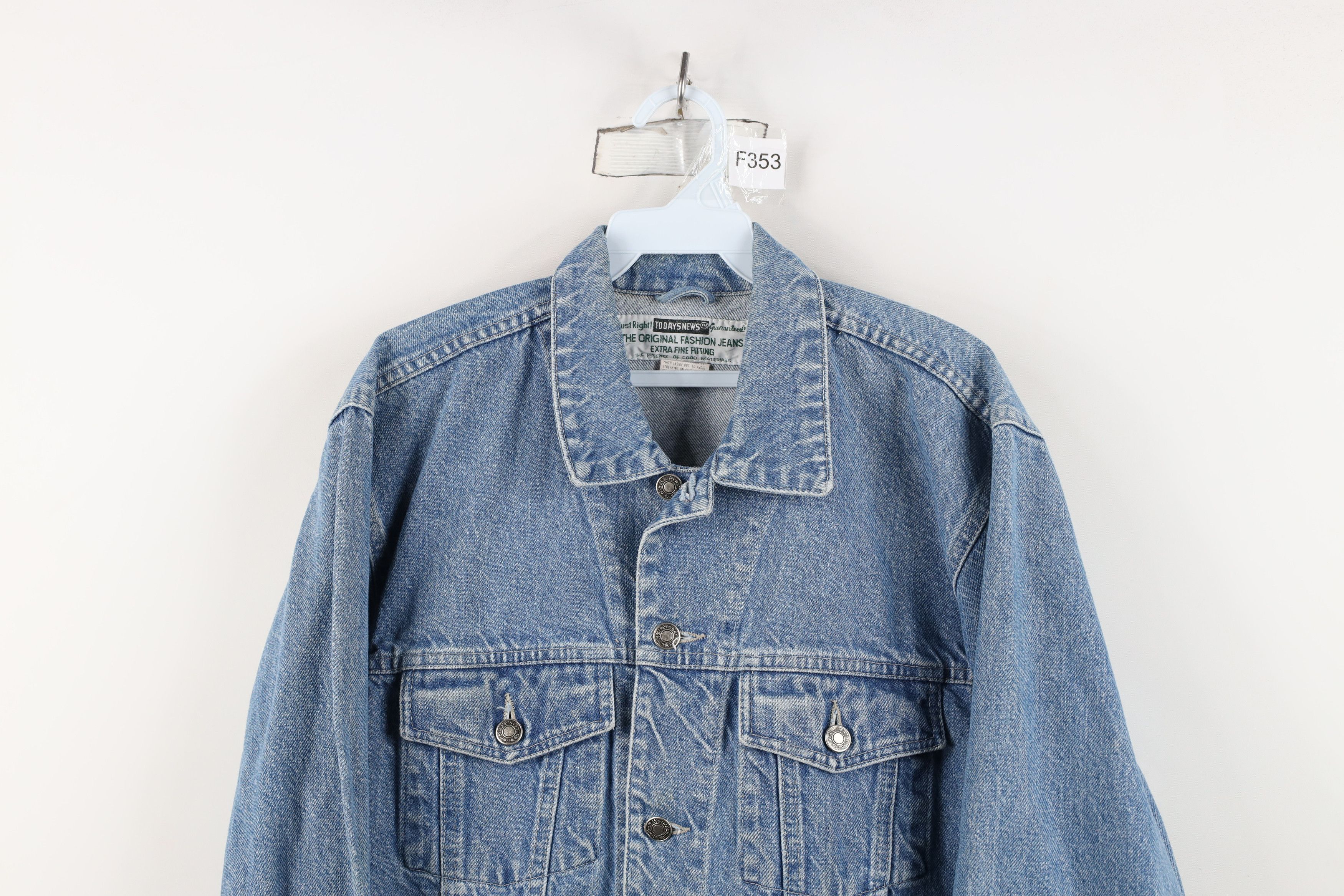 Vintage Vintage 90s Streetwear Denim Jean Trucker Jacket Blue Cotton Size US S / EU 44-46 / 1 - 2 Thumbnail