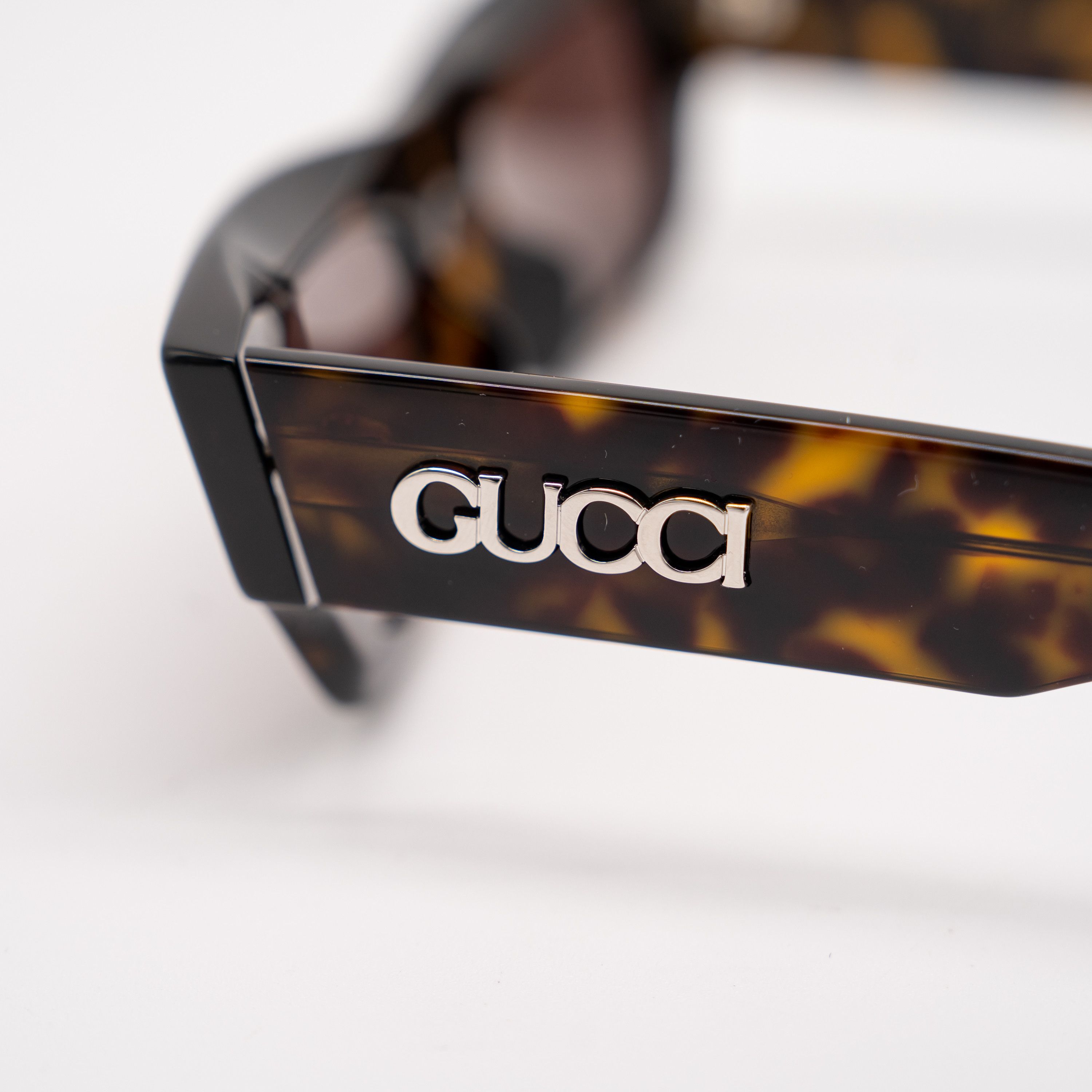 Gucci Gucci GG1839S Rectangular Frame Tortoise Acetate Sunglasses Size ONE SIZE - 6 Thumbnail