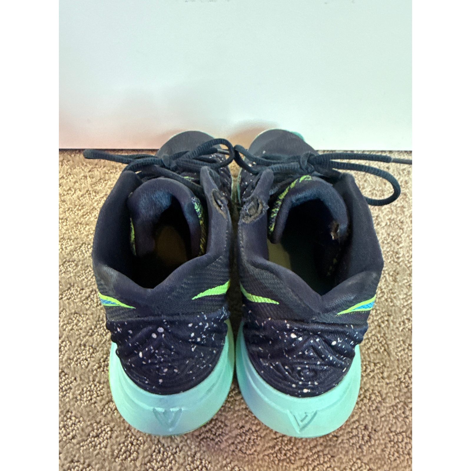 Nike Nike Kyrie 5 UFO Light Current Blue Basketball Shoe,10 Size US 10 / EU 43 - 11 Thumbnail