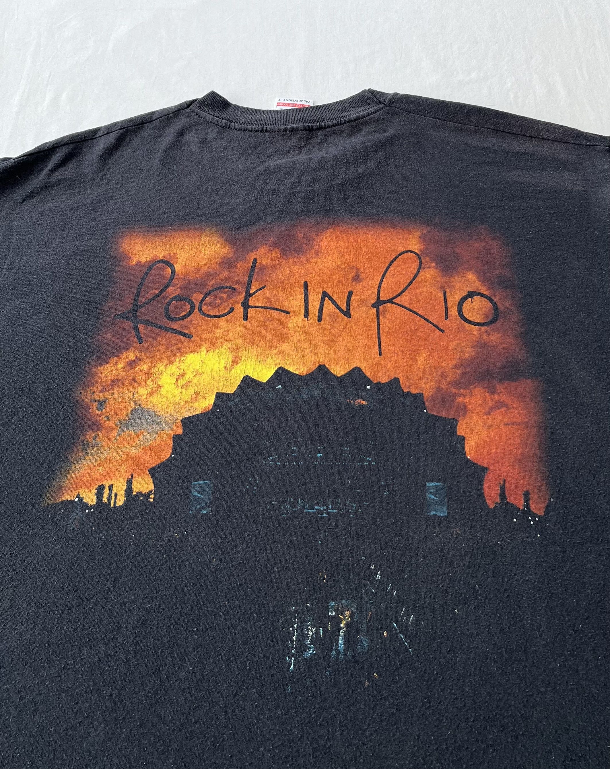 Band Tees Vintage 2002 Iron Maiden Rock In Rio Black T-shirt Size US XL / EU 56 / 4 - 14 Thumbnail