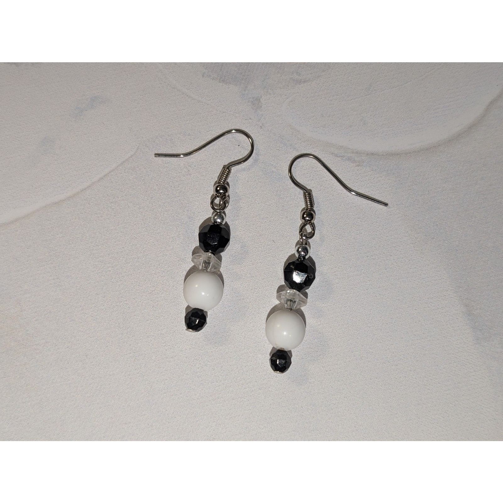 Vintage VTG 1980s Silver-Tone Black & White Beaded Dangle Earrings Size ONE SIZE - 2 Thumbnail