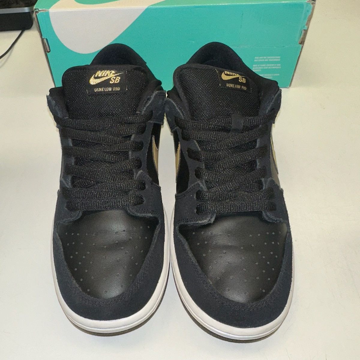 Nike Size 10 - Nike Dunk SB Pro Low Metallic Gold - BQ6817-002 Size US 10 / EU 43 - 4 Thumbnail