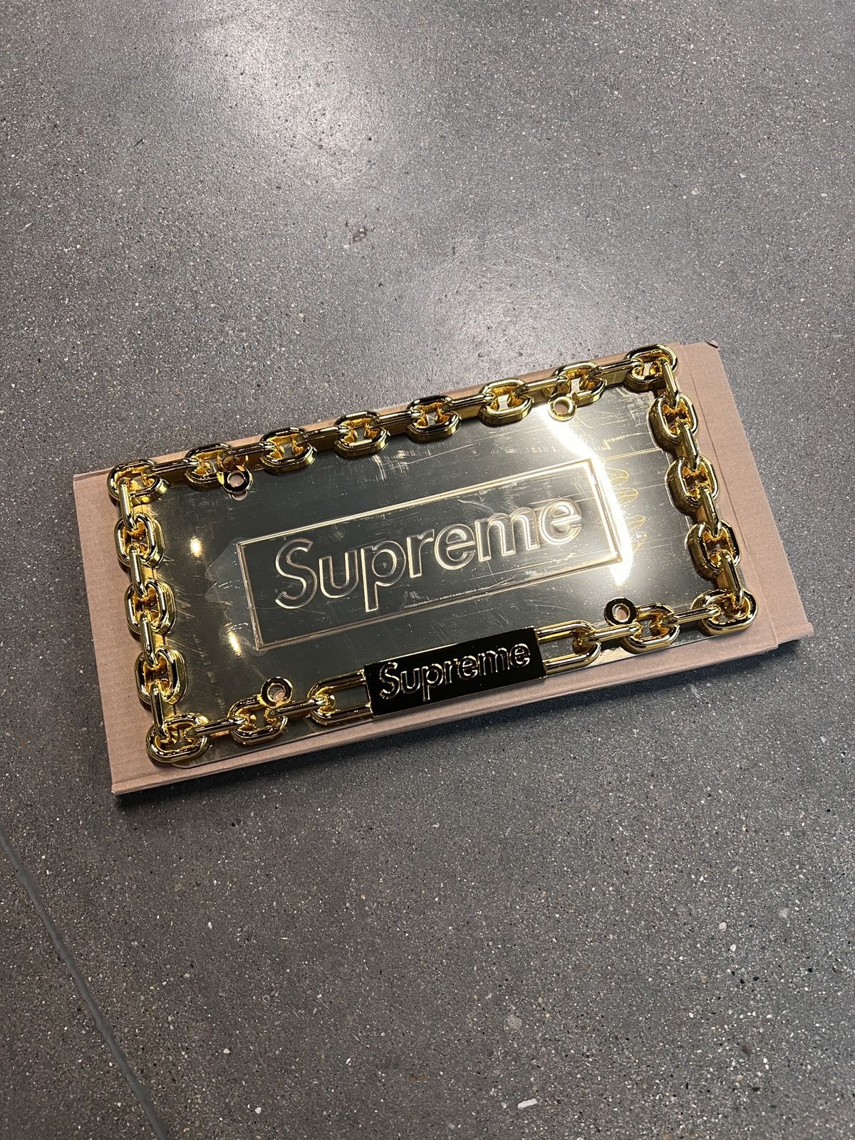 贈る結婚祝い Chain Supreme アクセサリー License Silver Frame Plate ...