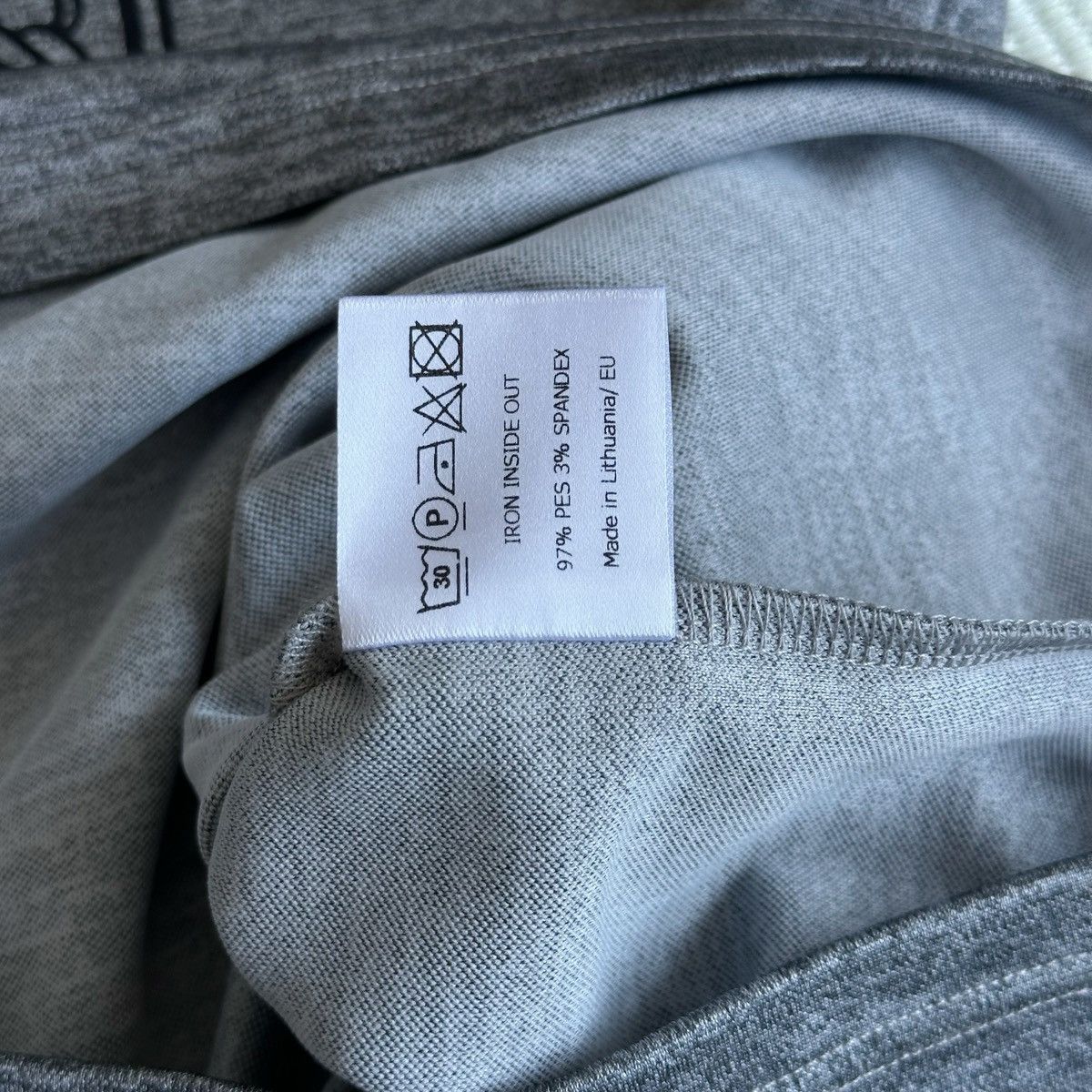 Astrid Andersen ASTRID ANDERSEN Screenprint Logo Oversized Grey Tshirt Size US XL / EU 56 / 4 - 6 Thumbnail