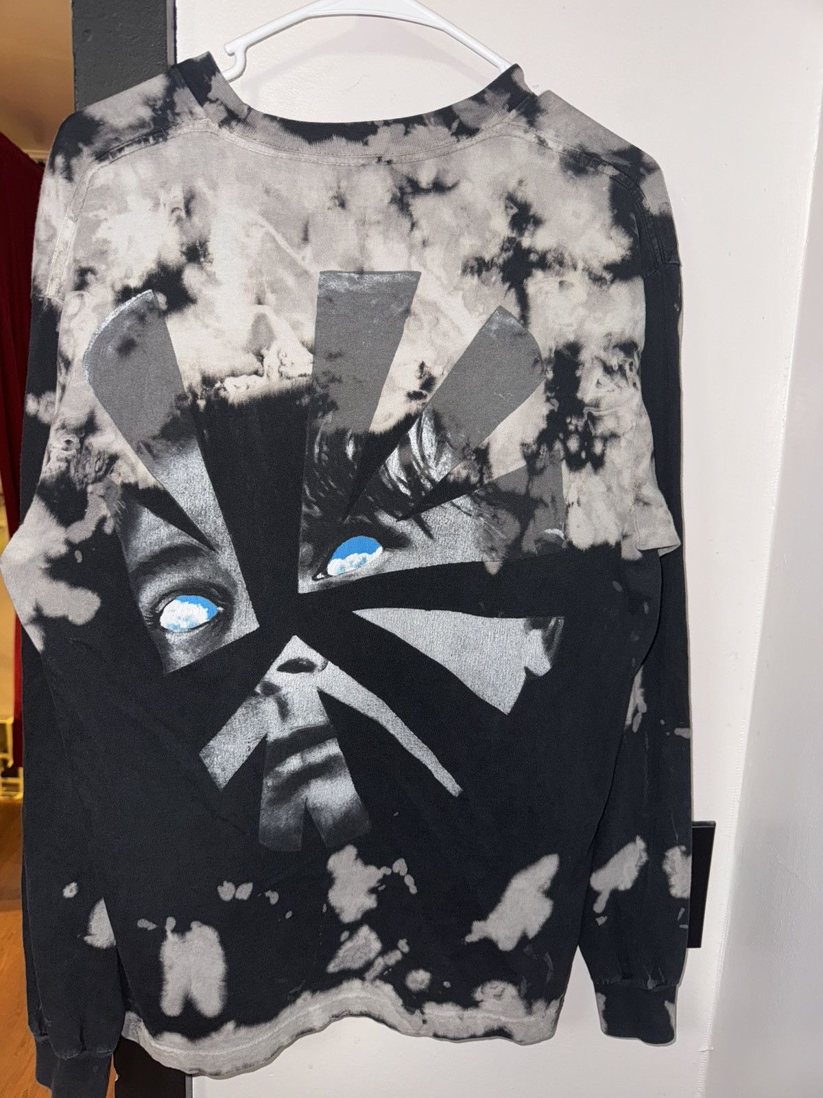 Travis Scott Travis Scott Astroworld Shattered Face L/S Tee Size US M / EU 48-50 / 2 - 2 Thumbnail