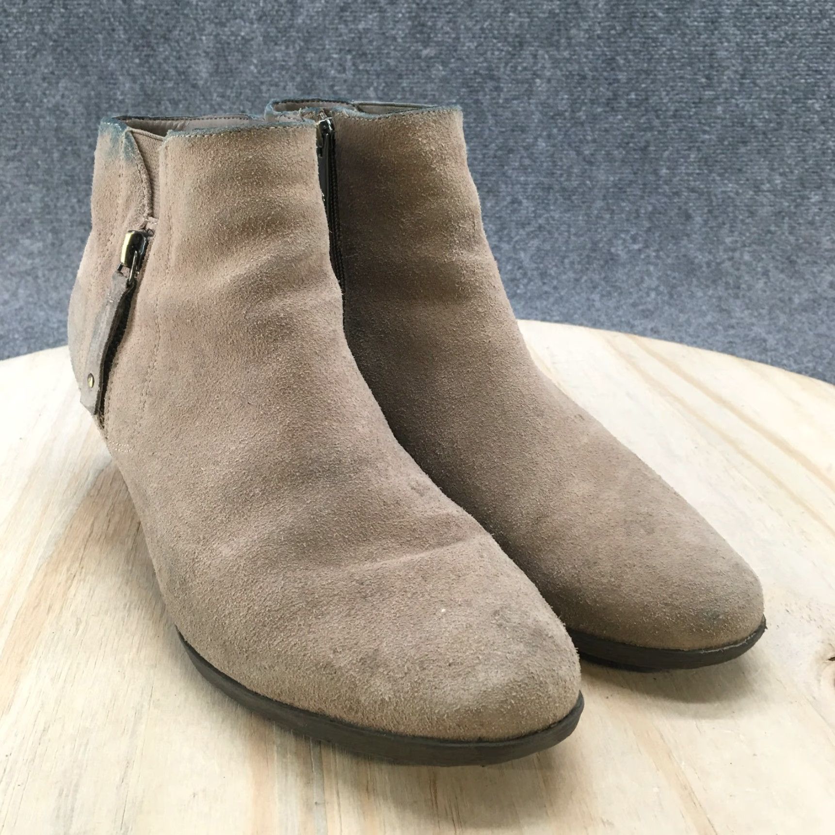 Blondo Blondo Waterproof Boots Womens 9 M Ankle Booties Tan Suede Casual Side Zip B5789 Size US 9 / IT 39 - 3 Thumbnail