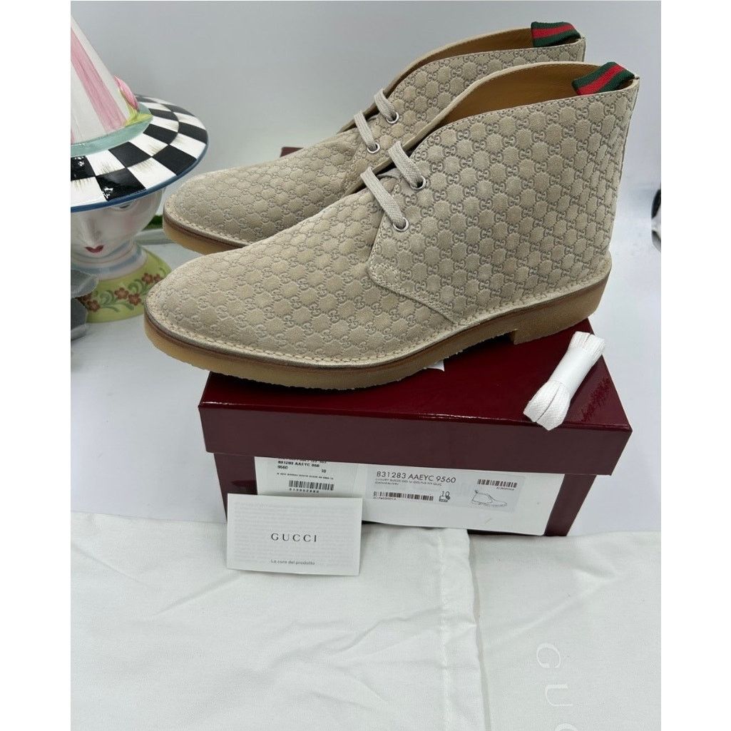 Men\'s Gucci suede GG embossed desert boots in oatmeal size 11 made in Italy Gucci | Shoes | Mens Gucci Suede Gg Embossed Desert Boots In  main image 2
