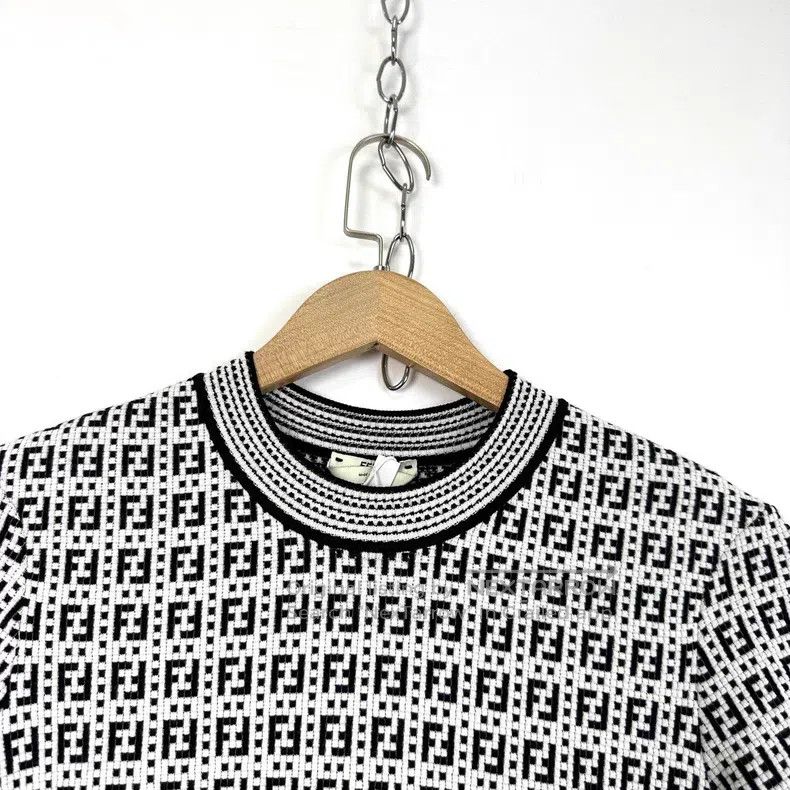 Fendi Fendi Classic double F embossed logo black and white knit Size XS / US 0-2 / IT 36-38 - 3 Thumbnail