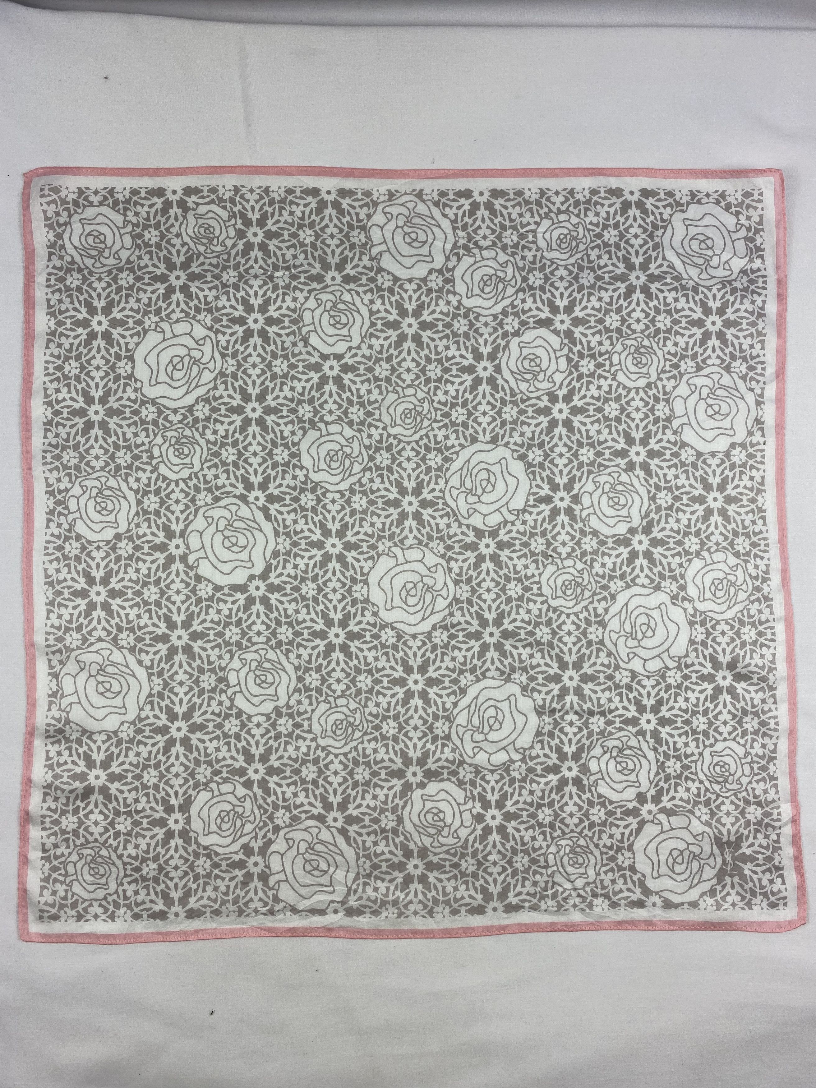 Yves Saint Laurent Yves Saint Laurent Handkerchief / Bandana / Neckerchief Size ONE SIZE - 3 Thumbnail