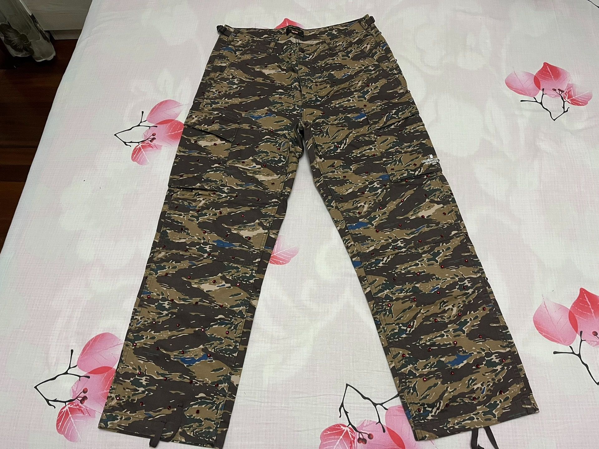 Undercover Supreme Undercover 23SS Cargo Pants Size US 30 / EU 46 - 1 Thumbnail