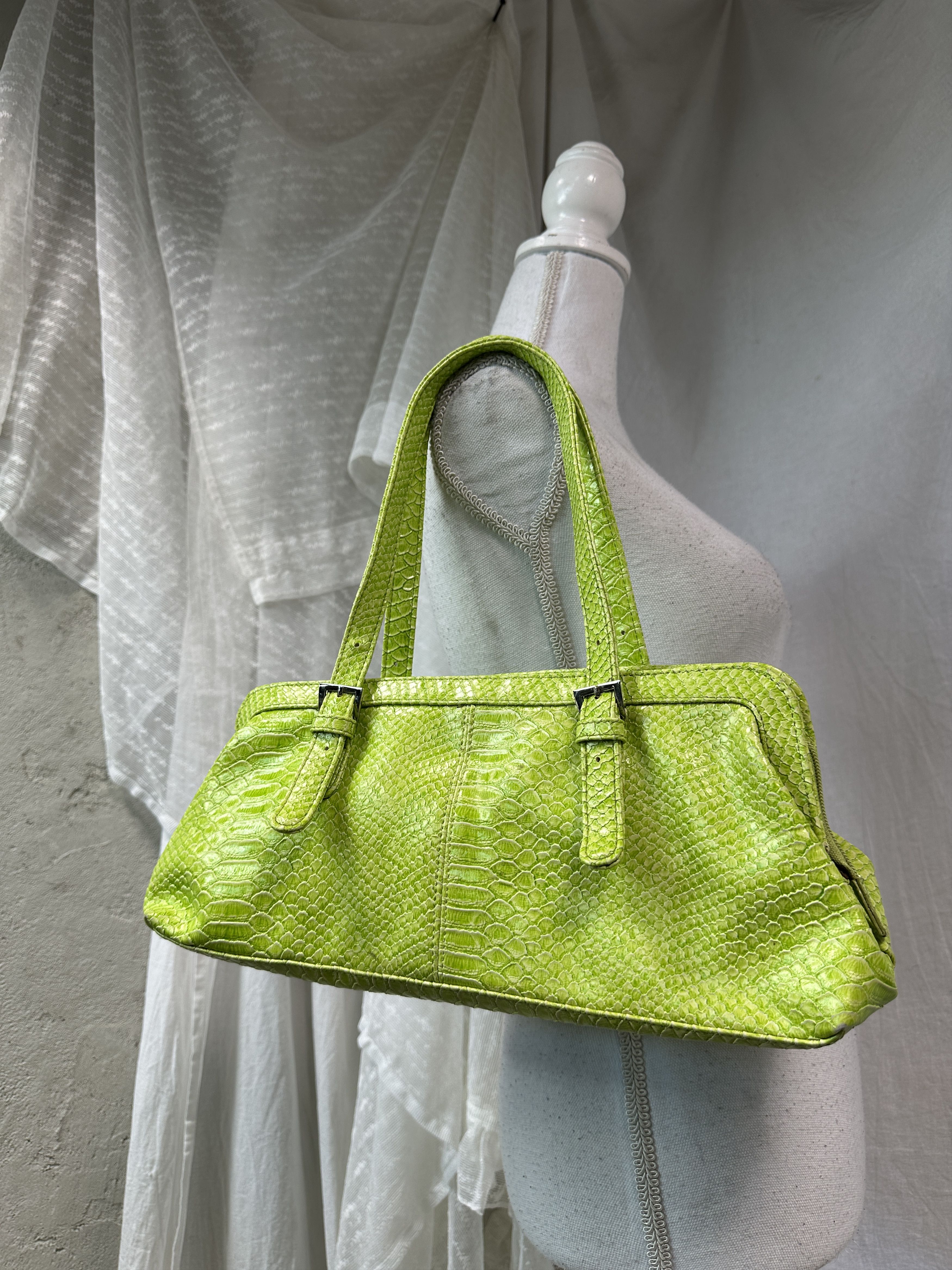 Vintage Vintage Avant Garde Croco Neon Green Shoulder Bag Y2K Size ONE SIZE - 1 Thumbnail