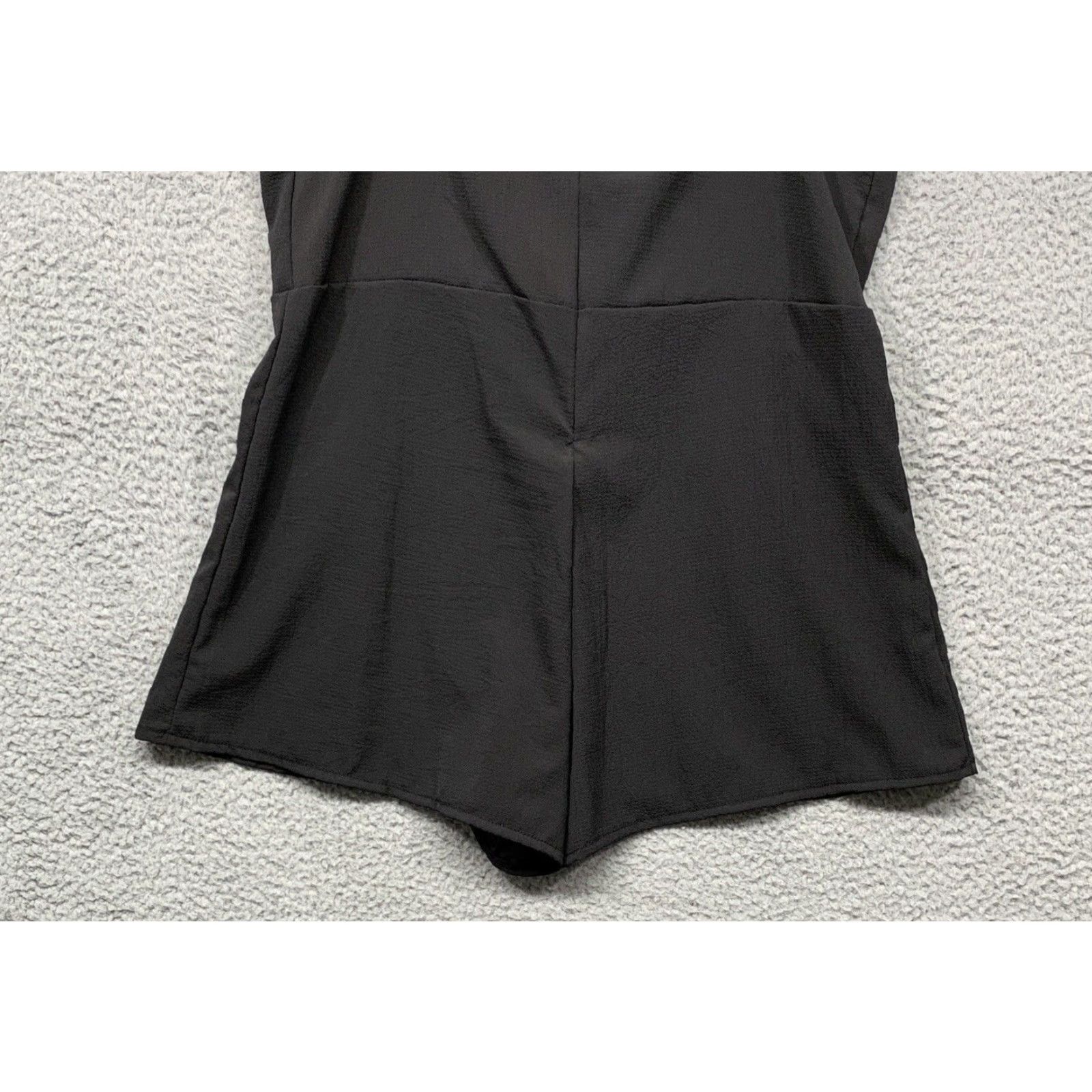 Vintage **Black Elastic Waist Women Romper Size L (Runs Small)** User: Women Black Elastic Waist Romper Size L (Runs Small) Size 36" / US 14 / IT 50 - 5 Thumbnail