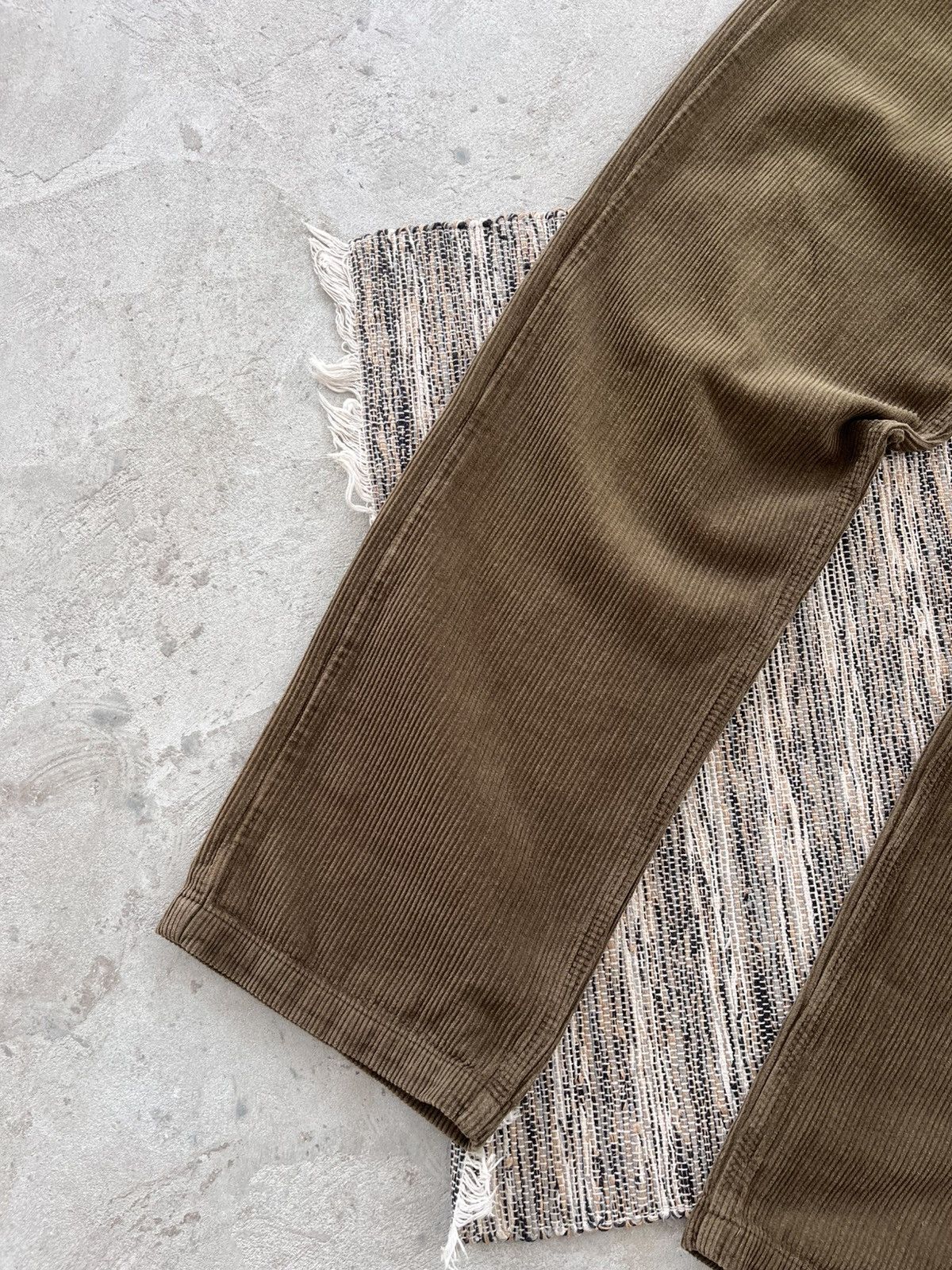 Carhartt Vintage Carhartt style Green Corduroy Pants 32/32 Loose Fit Size US 32 / EU 48 - 3 Thumbnail