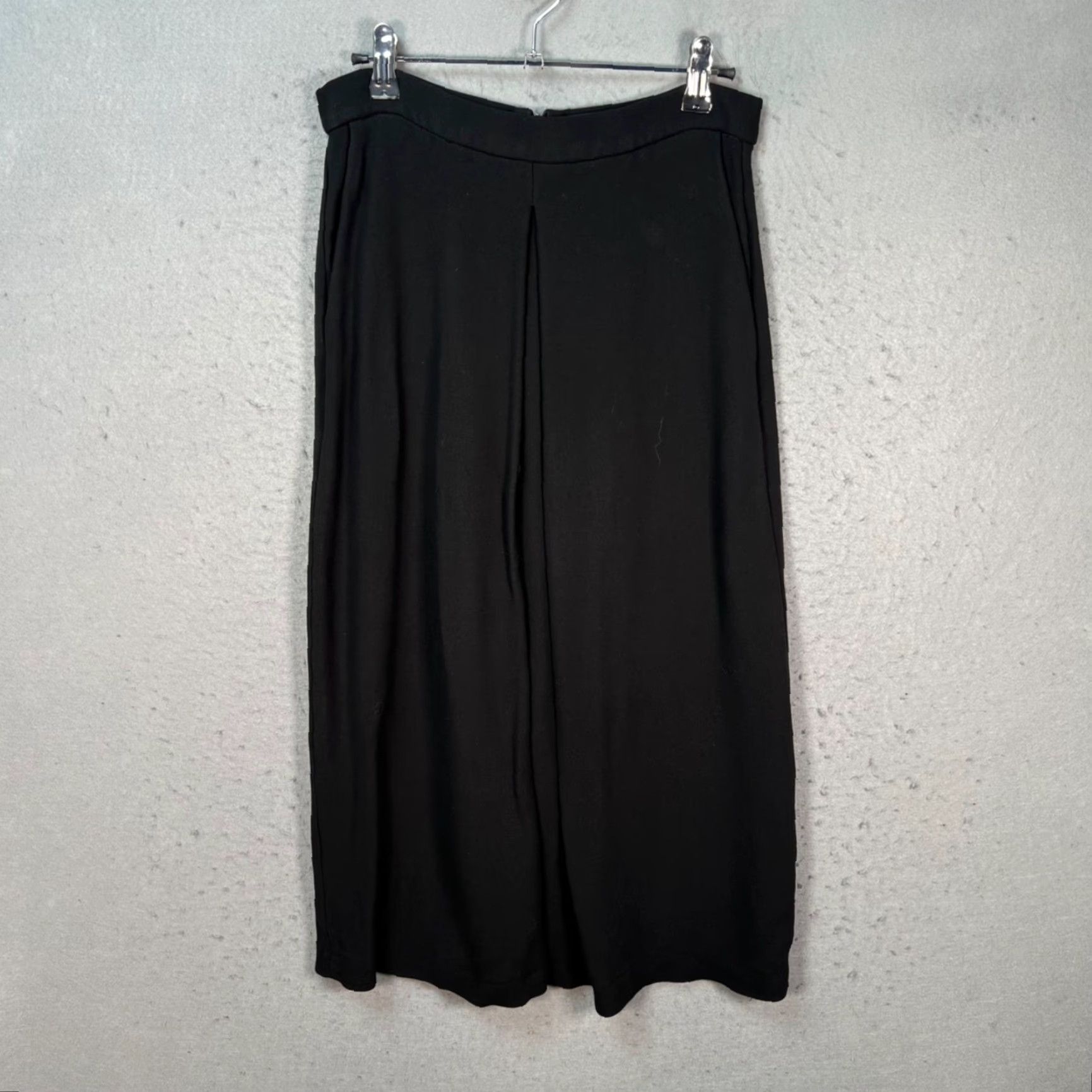 Massimo Dutti Massimo Dutti Skirt Womens 6 Black A-Line Midi Back Zipper Visco se Lined Casual Size 6 Regular Slit N/A Size 28" / US 6 / IT 42 - 2 Thumbnail