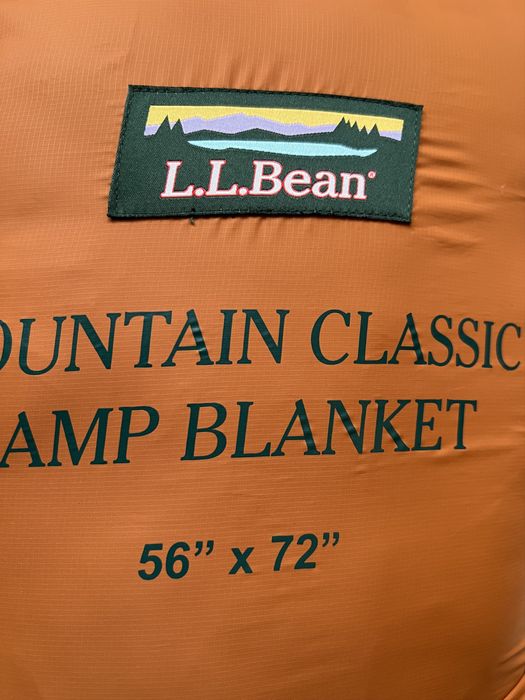 L.L. Bean Mountain Classic Camp Blanket Green Orange Gorpcore