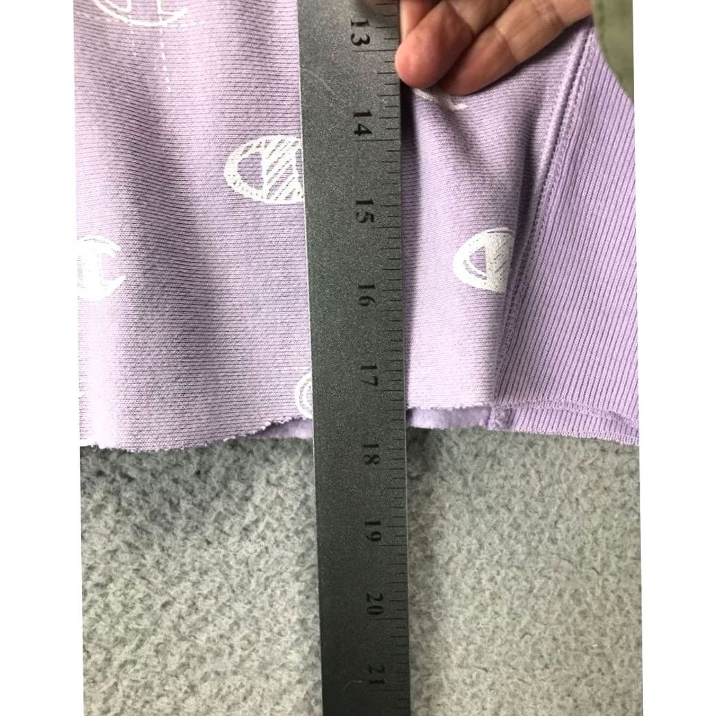 Champion Champion Sweatshirt Womens Medium Purple Crop Reverse Weave Pullover Logo Ladies Size M / US 6-8 / IT 42-44 - 8 Thumbnail