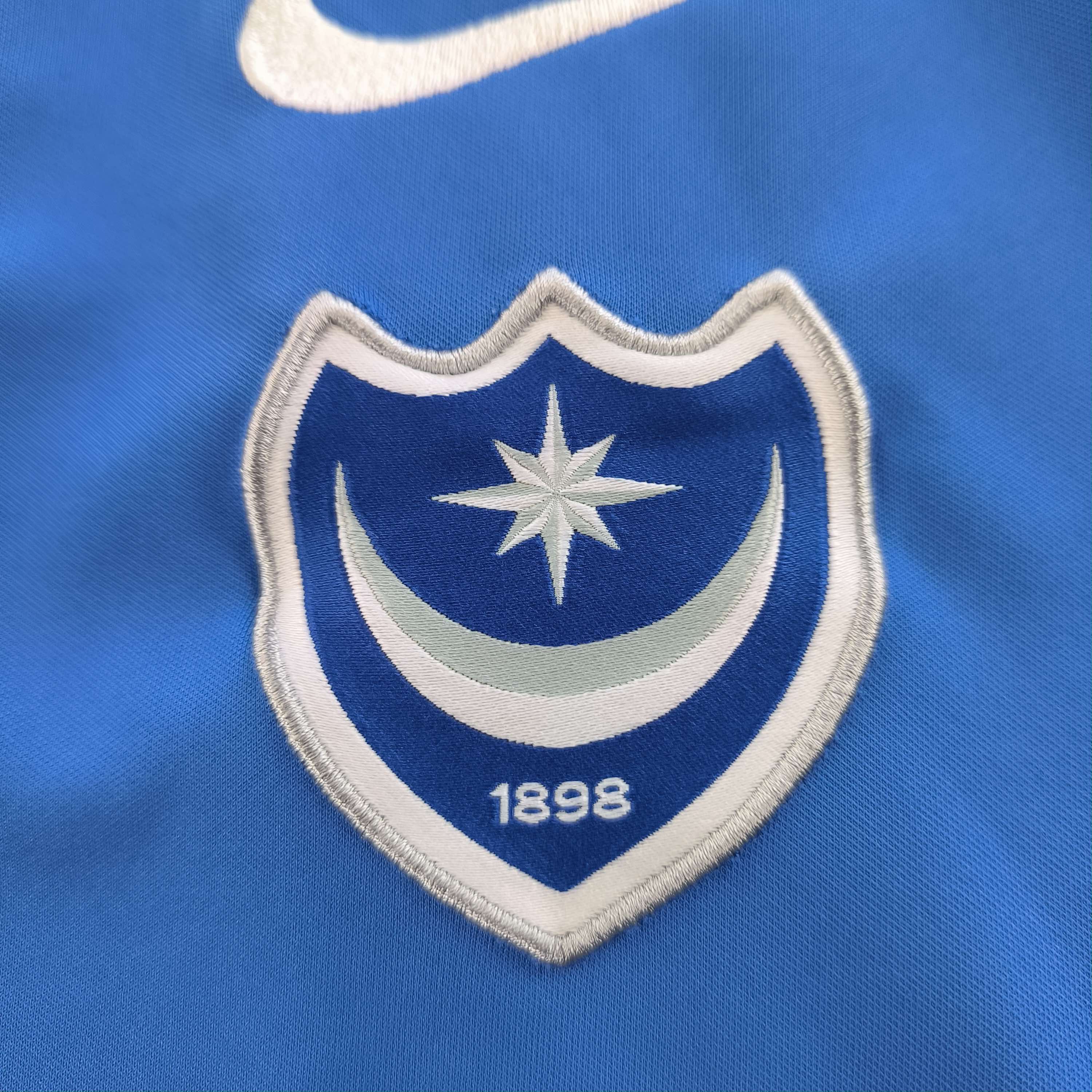 Nike Portsmouth 2022-23 Nike football training top size M Size US M / EU 48-50 / 2 - 3 Thumbnail