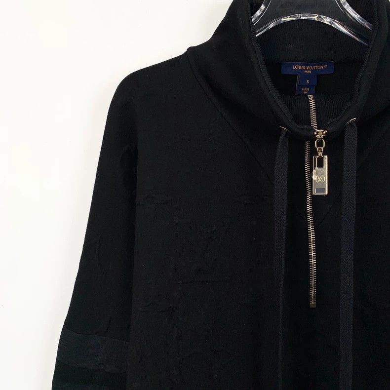 Louis Vuitton Louis Vuitton 25 black logo embossed dark full print cotto Size S / US 4 / IT 40 - 3 Thumbnail