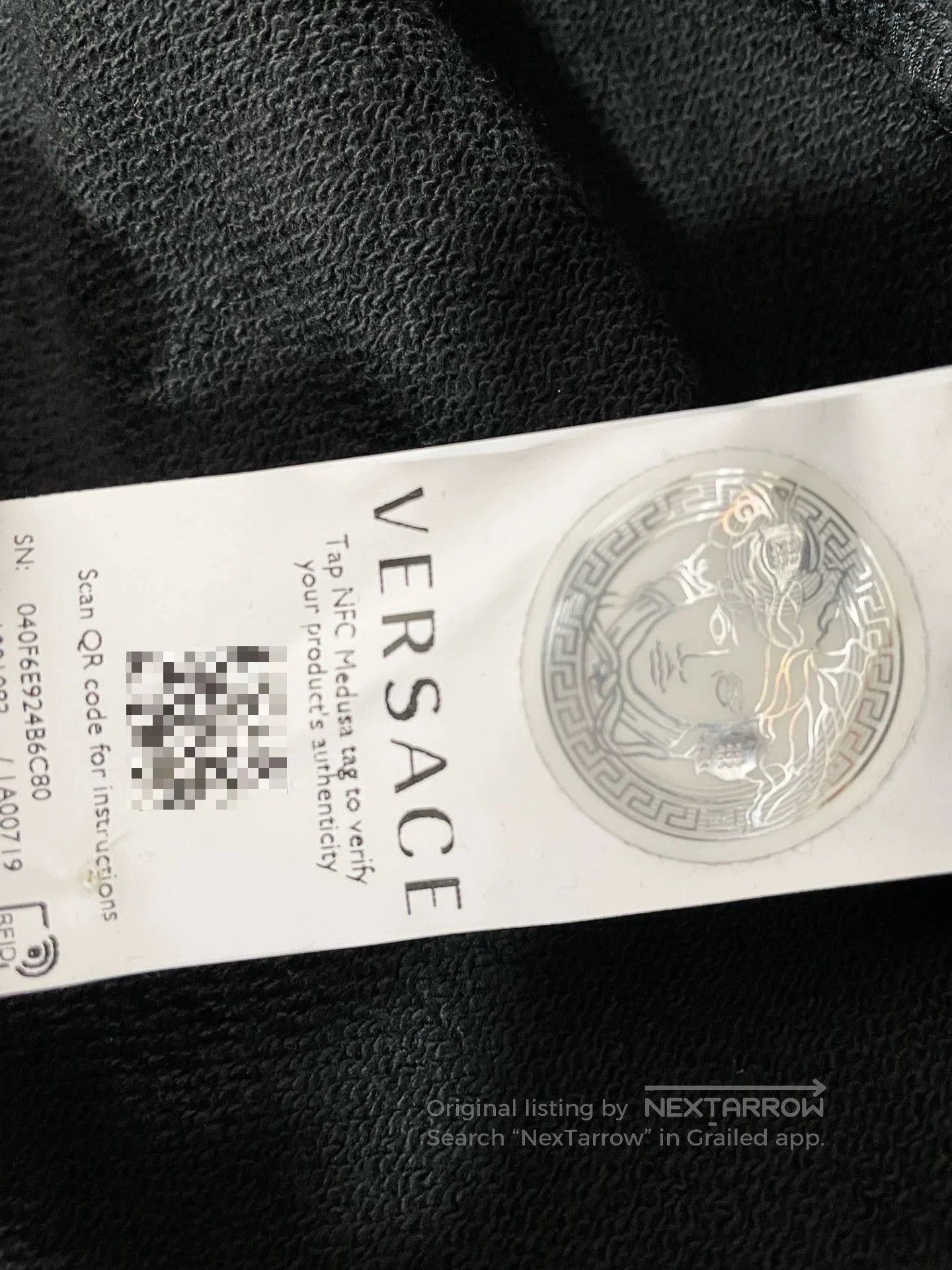 Versace versace zip-up jacket with logo. Size US L / EU 52-54 / 3 - 5 Thumbnail