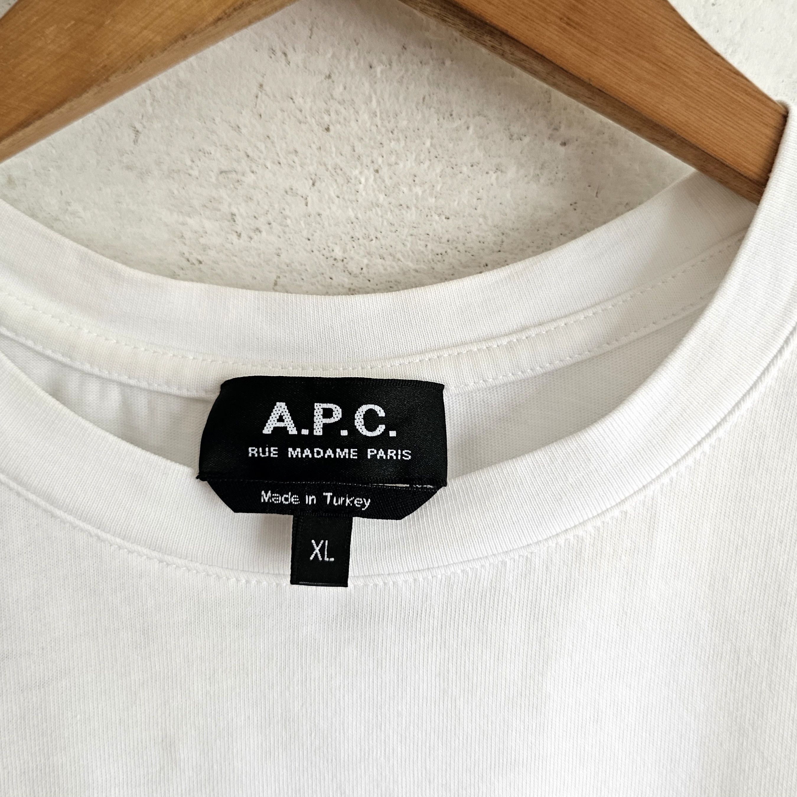 A.P.C. A.P.C. whyte t-shirt Size US XL / EU 56 / 4 - 4 Thumbnail