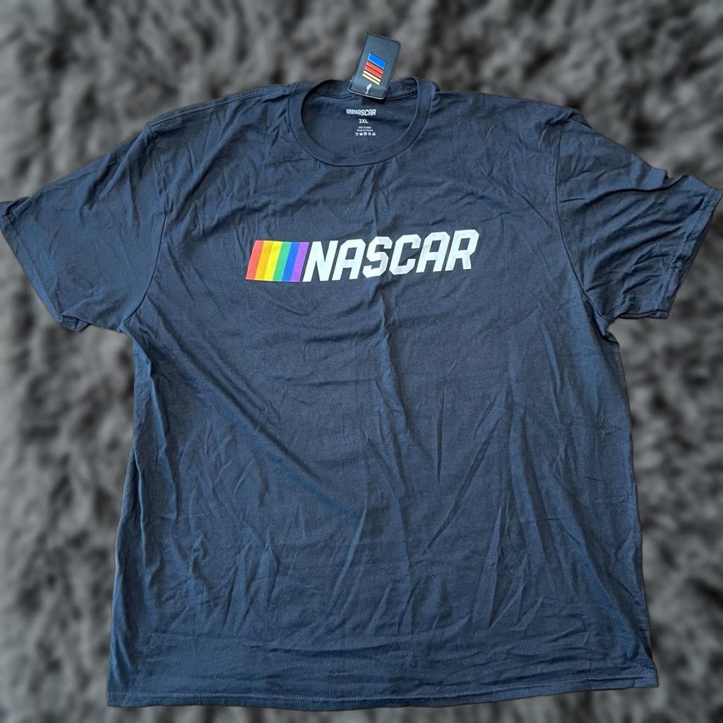 NASCAR Nascar Pride T-Shirt Black Short Sleeve XXL Unisex Adults Crew Neck 2XL Nascar Pride Graphic Print Size US XXL / EU 58 / 5 - 1 Thumbnail