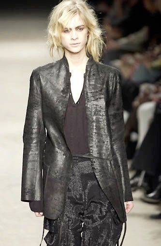 Ann Demeulemeester Ann Demeulemeester AW02 Textured Leather Opened Tie Jacket Size US XS / EU 42 / 0 - 18 Thumbnail