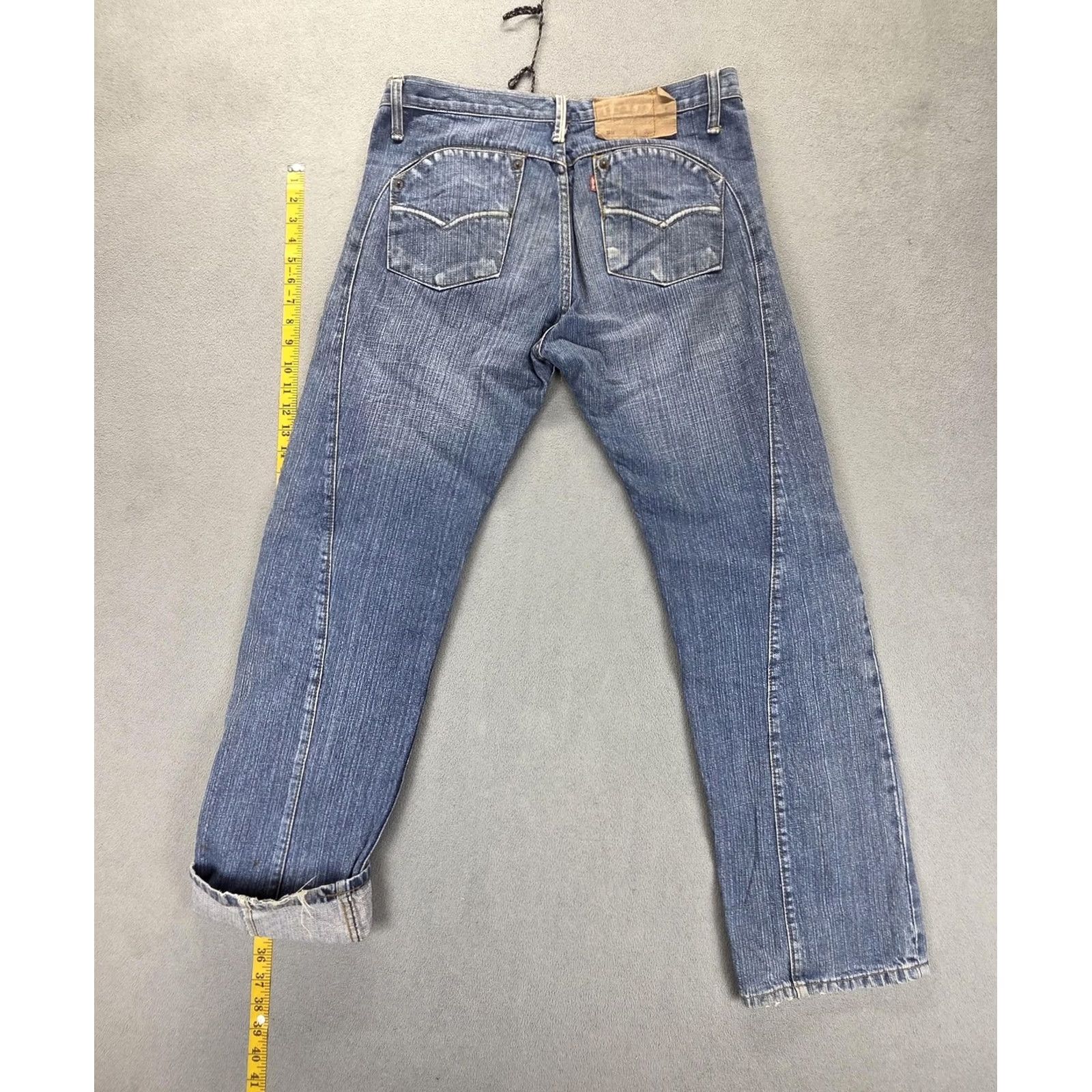 Levi's Levis 501 Jeans Mens Straight Denim Blue Medium Wash 32x30 Classic Fit Pockets Button Vintage No Size US 32 / EU 48 - 2 Thumbnail