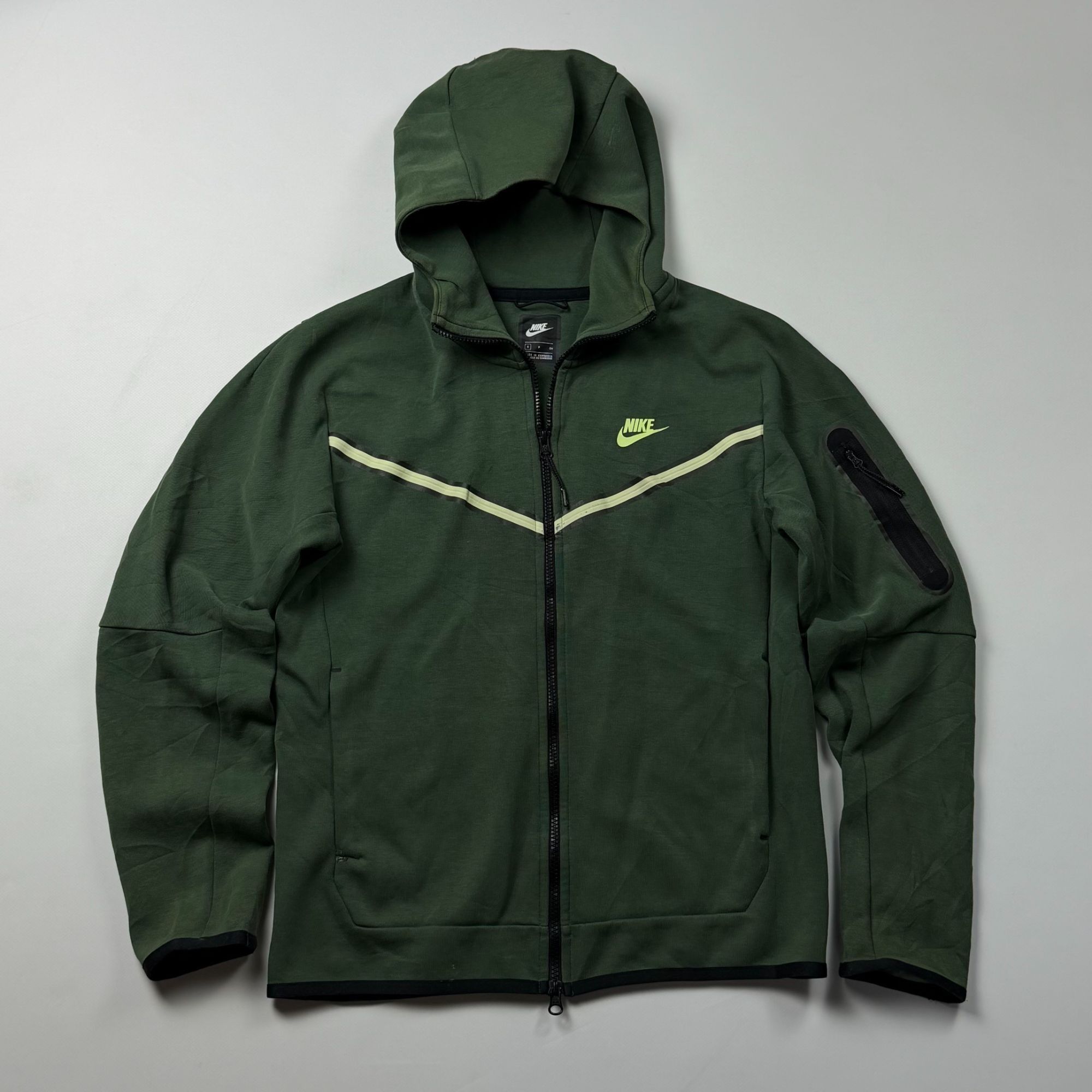 Nike Nike Tech Fleece Windrunner S Green Drill Y2K V-Chevron Full Size US S / EU 44-46 / 1 - 1 Thumbnail