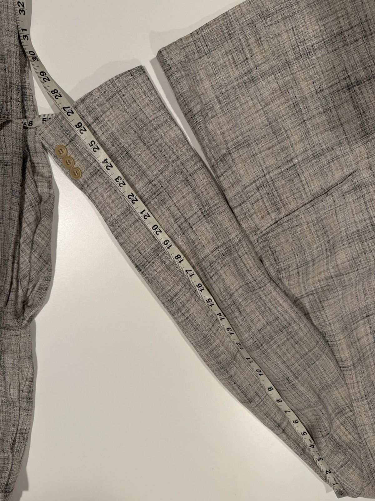 John Varvatos John varvatos mens suit. 56/46. $2000 Size 46R - 7 Thumbnail