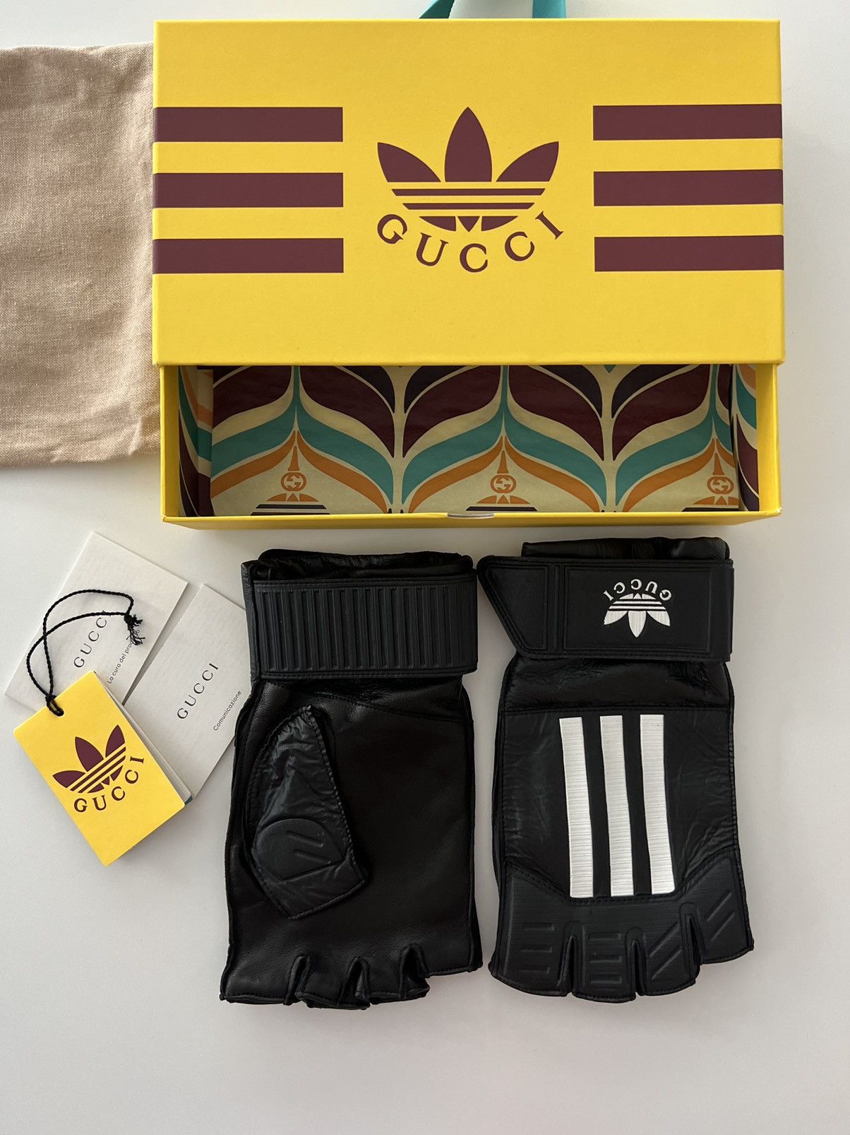 Adidas × Gucci 🔥LIMITED🔥 $1.4K VALUE Adidas x Gucci Leather Gloves Size ONE SIZE - 4 Thumbnail