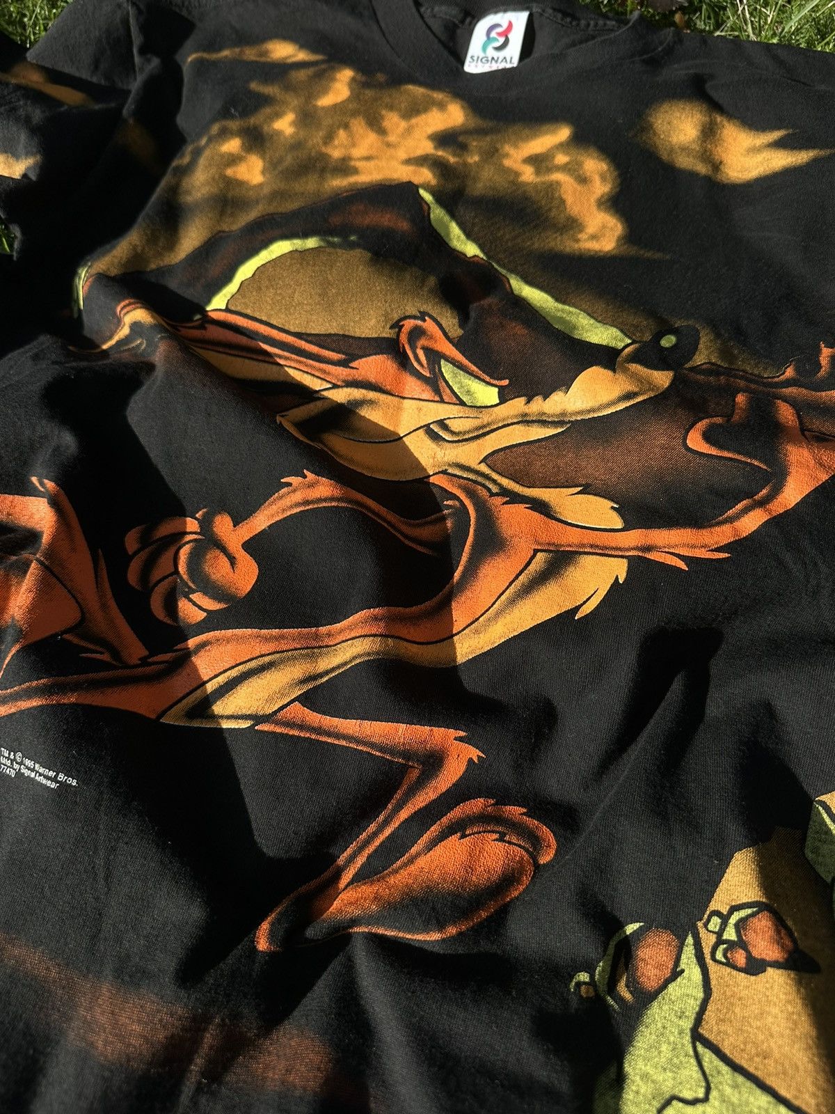 Vintage Vintage 90s Looney Tunes Wile E Coyote T-Shirt 1995 Size US M / EU 48-50 / 2 - 3 Thumbnail