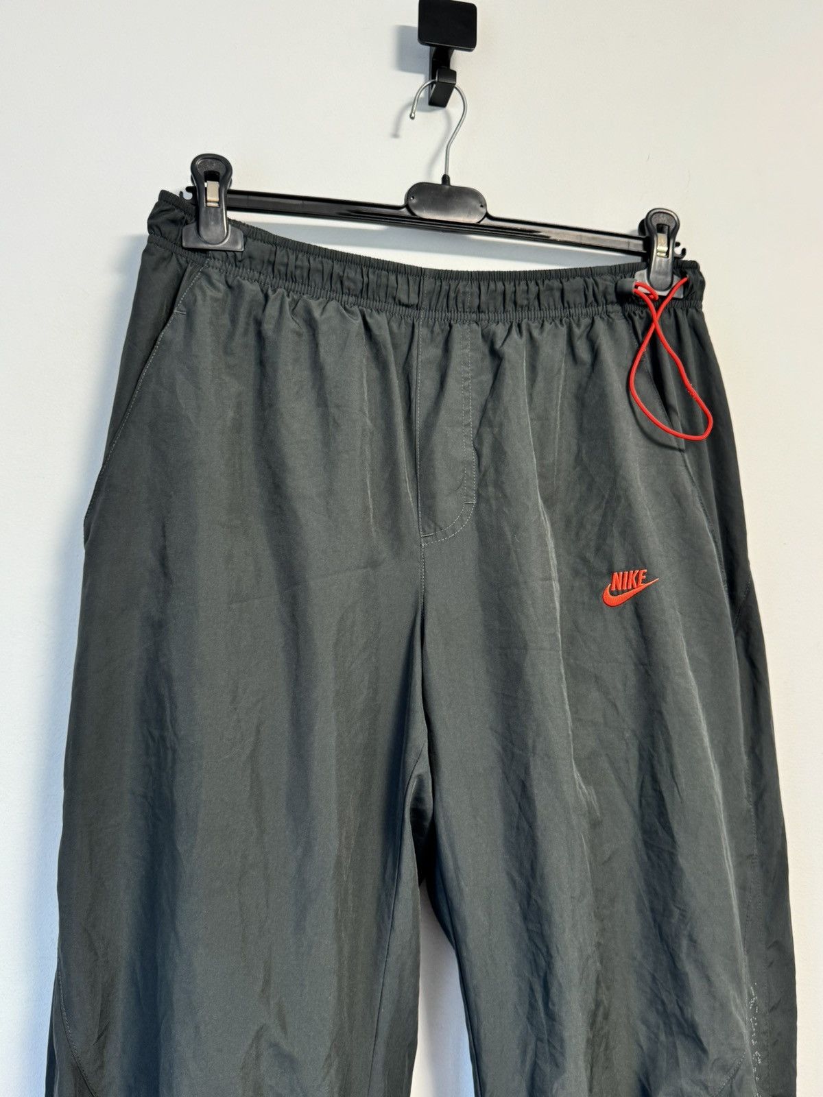 Nike Nike Vintage Nylon Pants Y2K style Hype 90’s Size US 32 / EU 48 - 2 Thumbnail